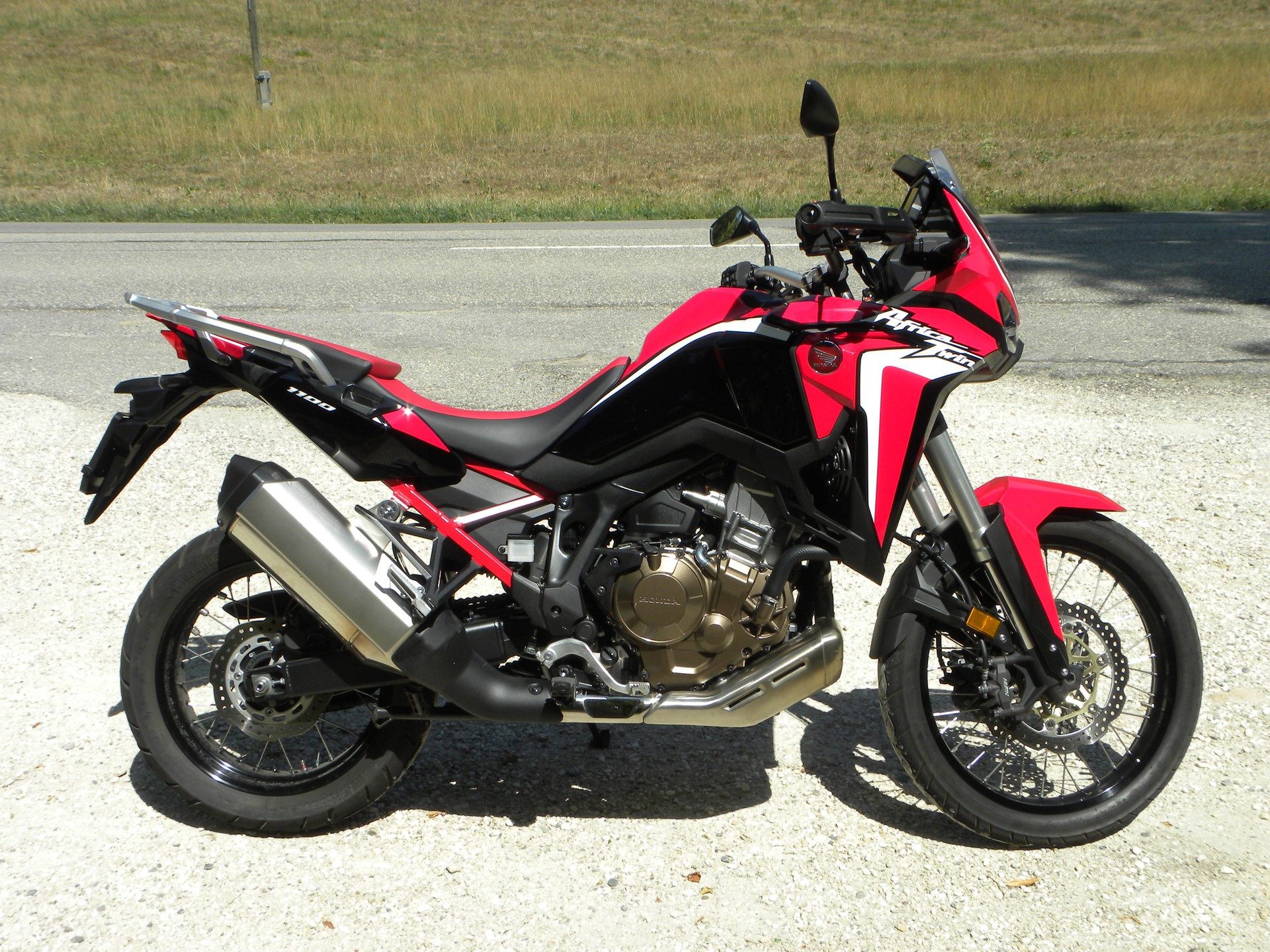 HONDA CRF 1100 Africa Twin-image-6