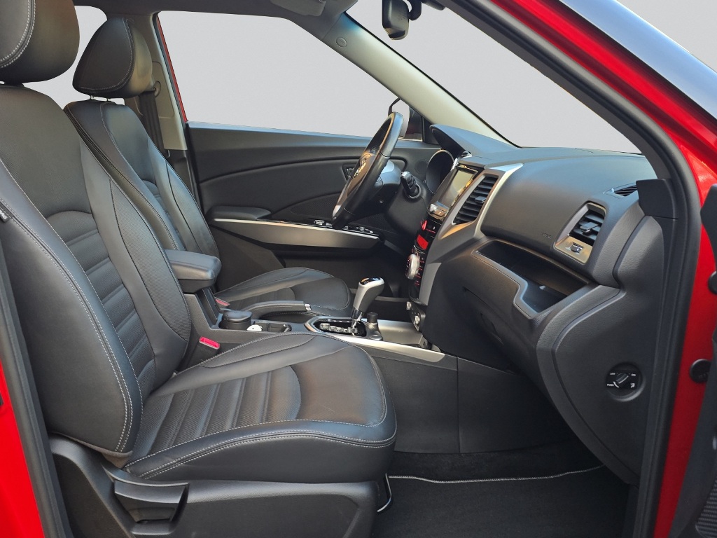 KGM-SsangYong Tivoli 1.6 e-XDi Sapphire 4WD-image-9
