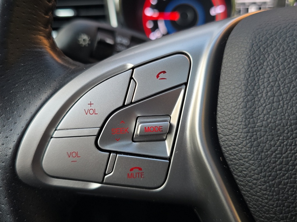 KGM-SsangYong Tivoli 1.6 e-XDi Sapphire 4WD-image-28