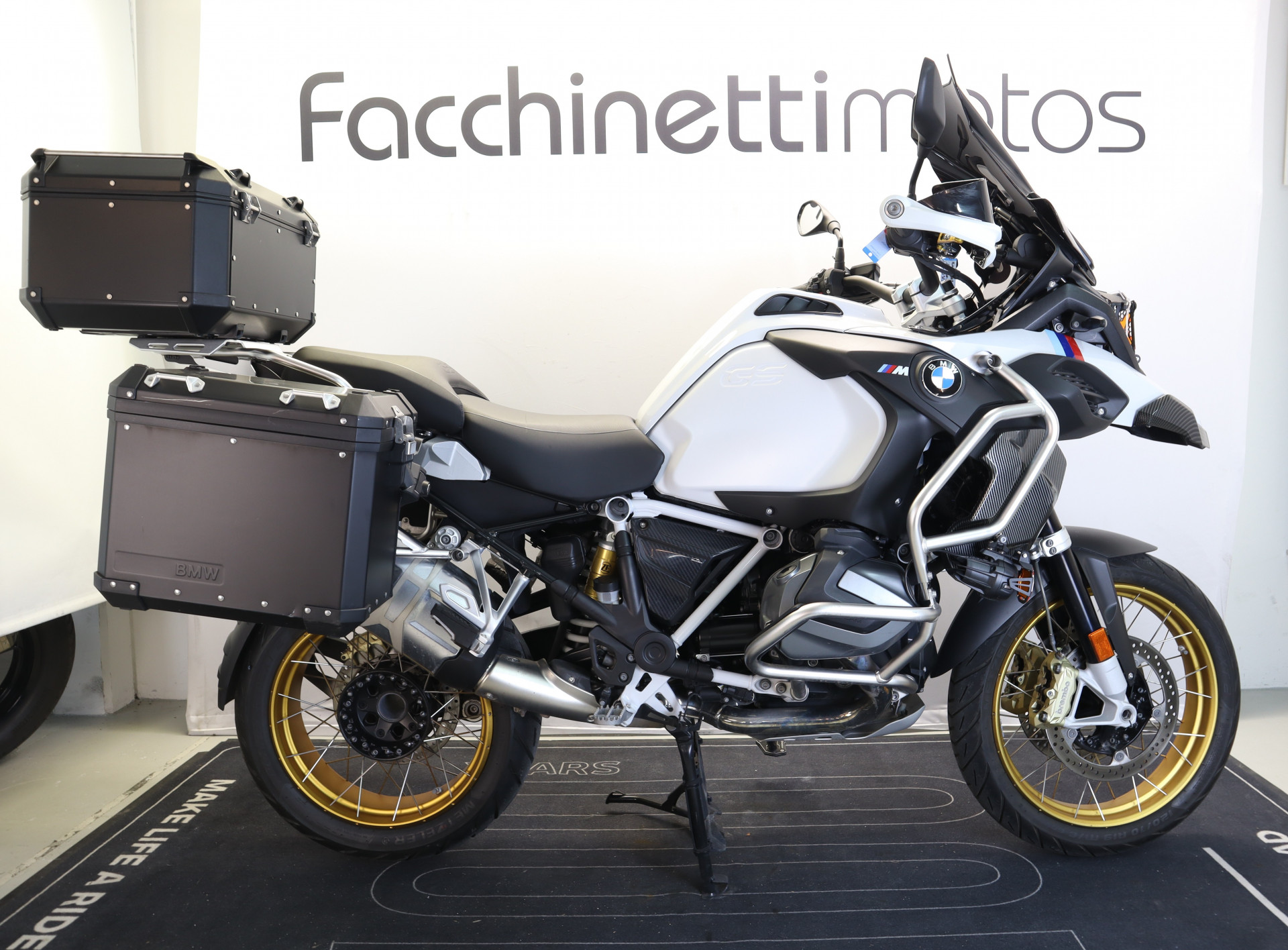 BMW R 1250 GS Adventure-image-0