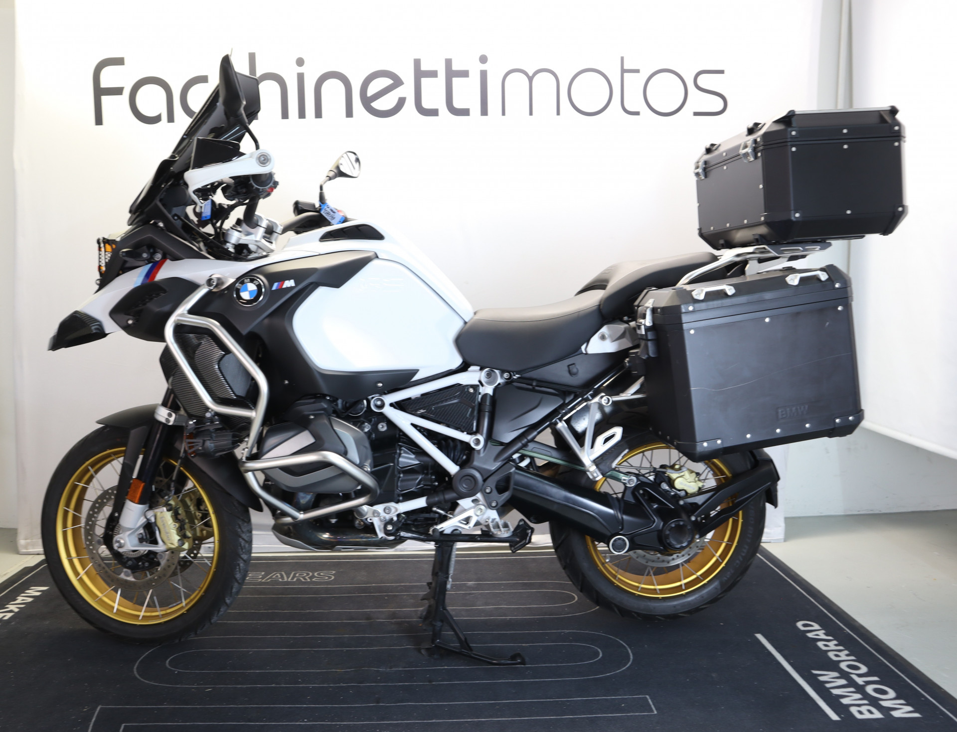 BMW R 1250 GS Adventure-image-1