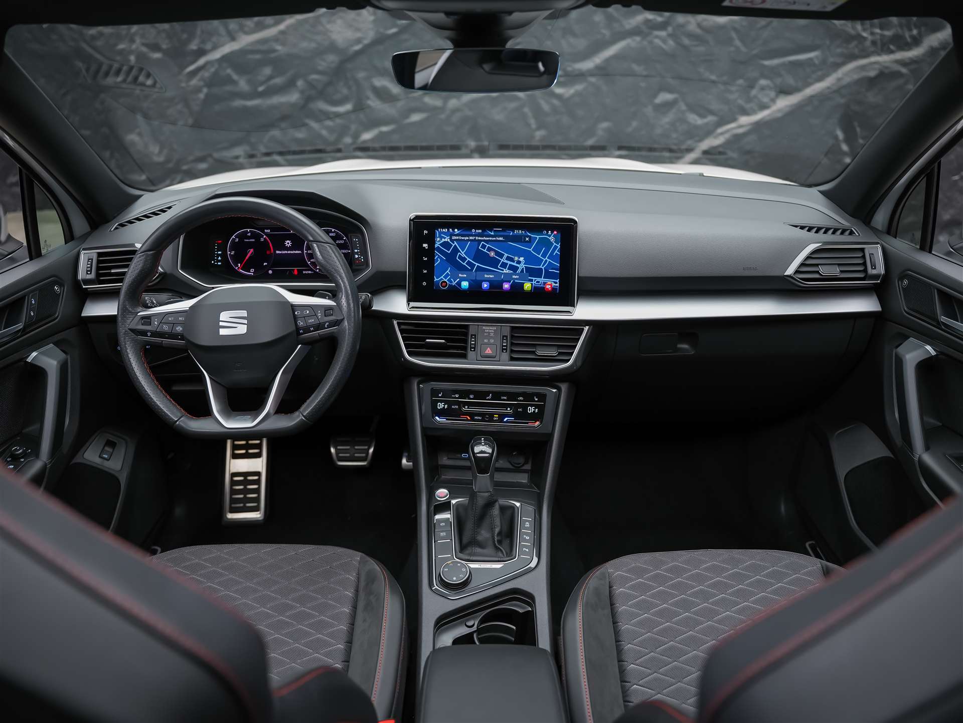 SEAT Tarraco 2.0 TDI CR FR 4Drive DSG *7 Sitze*Panorama*Beats*-image-21