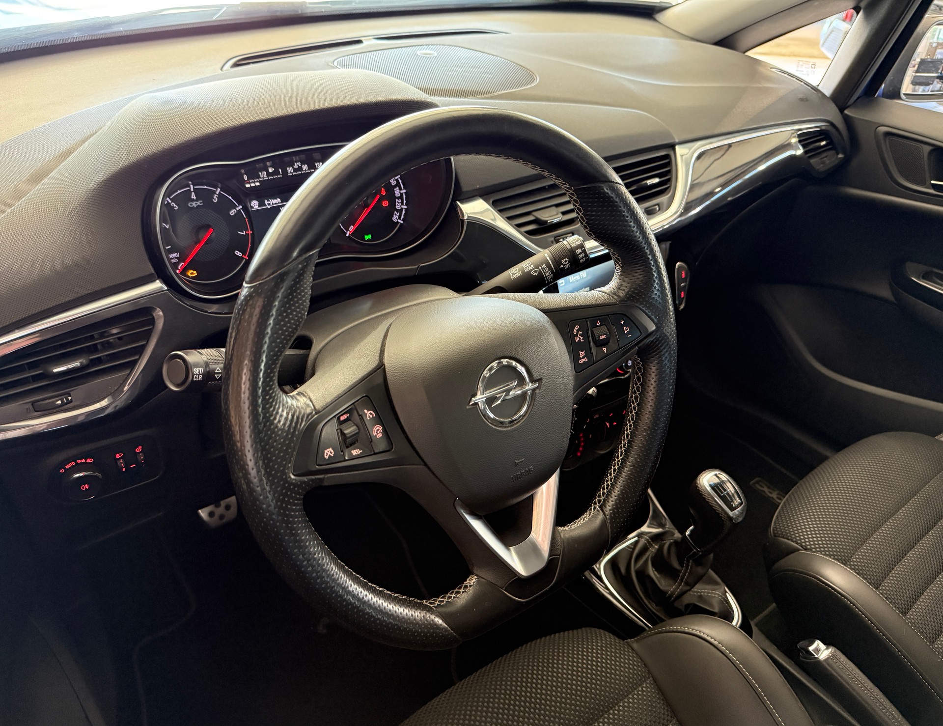 OPEL Corsa 1.6 Turbo OPC-image-7