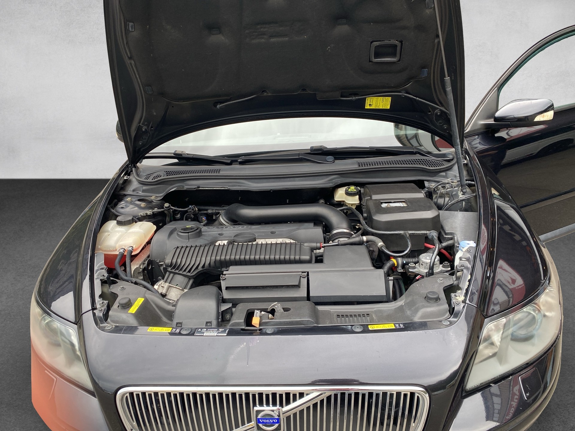 VOLVO 2.5 T5 4WD-image-10