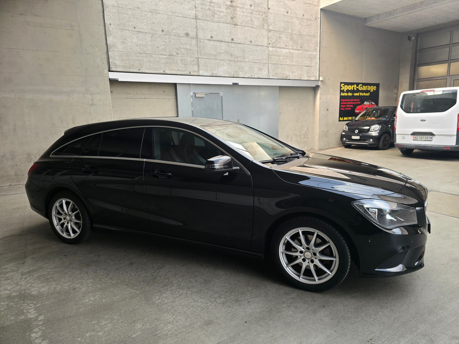 MERCEDES-BENZ CLA Shooting Brake 220 CDI 4Matic 7G-DCT