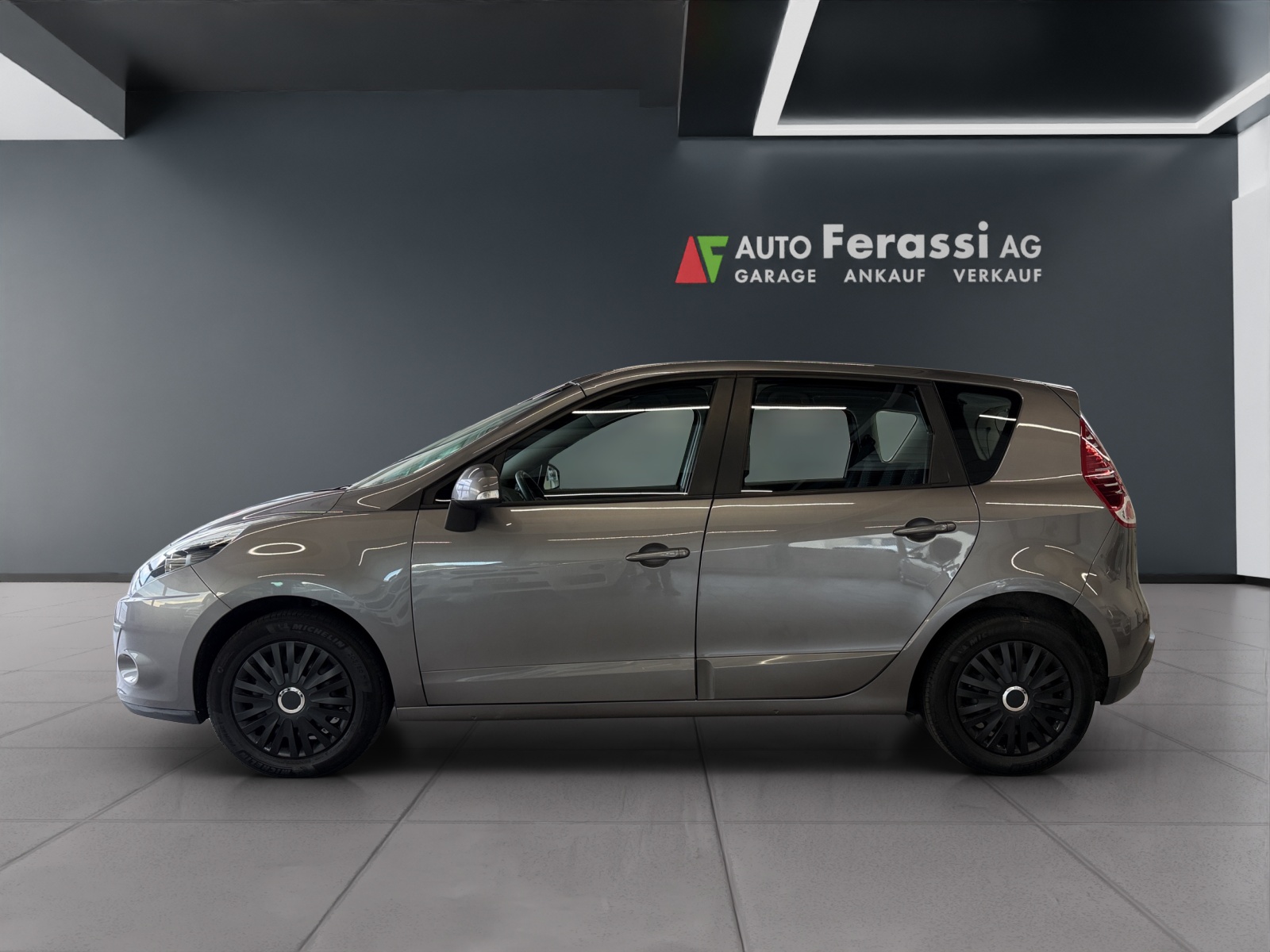RENAULT Scénic 1.5 dCi Expression EDC-showroom-element-1
