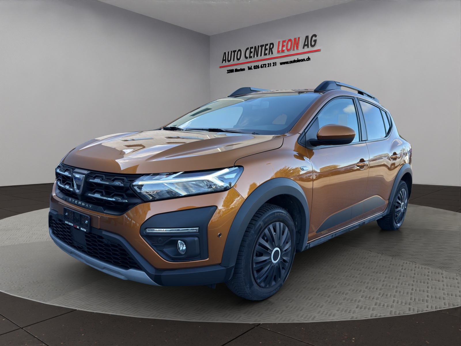 DACIA Sandero Stepway TCe 90 Comfort-showroom-element-1