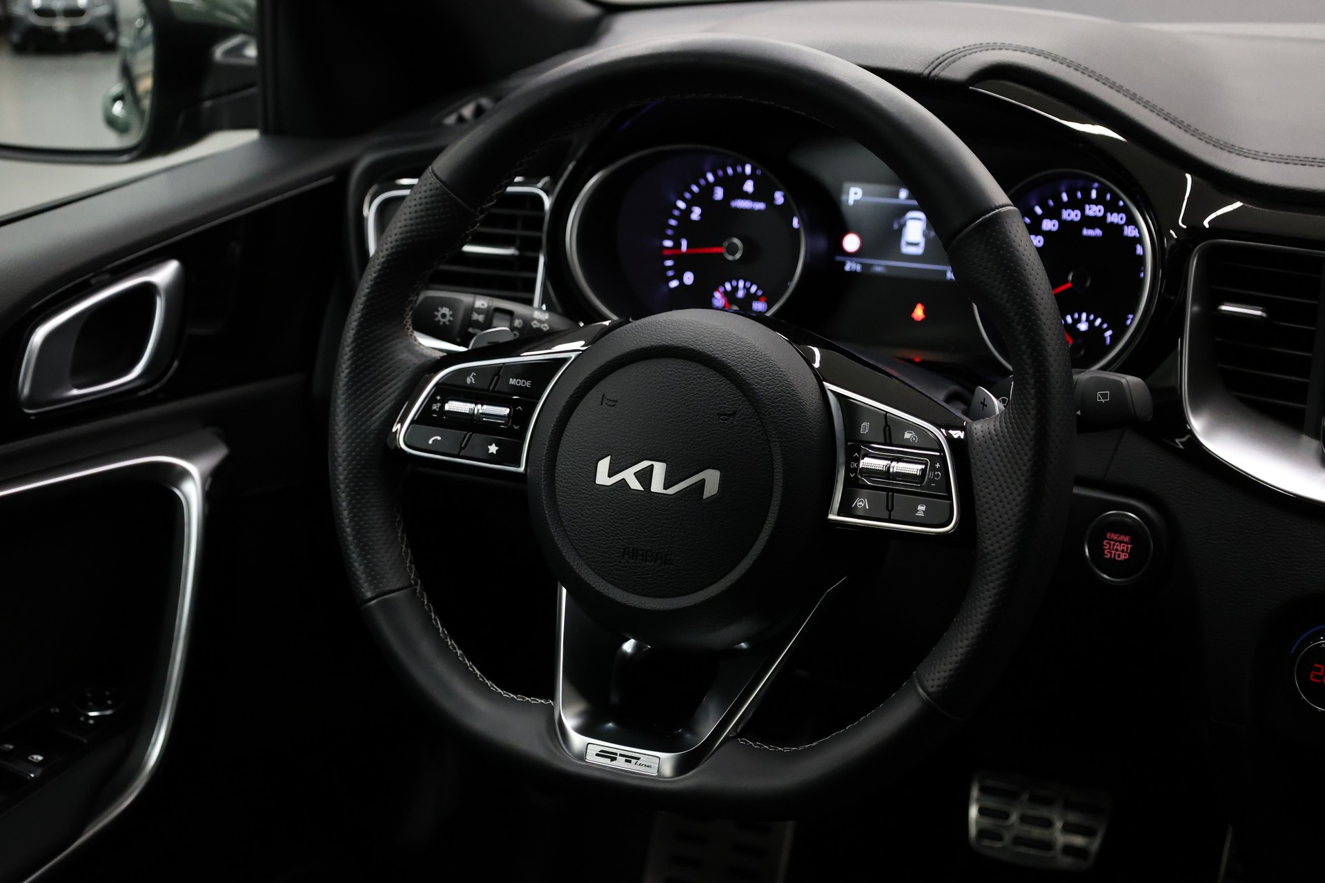 KIA Ceed SW 1.5 T-GDi GT-Line-image-17