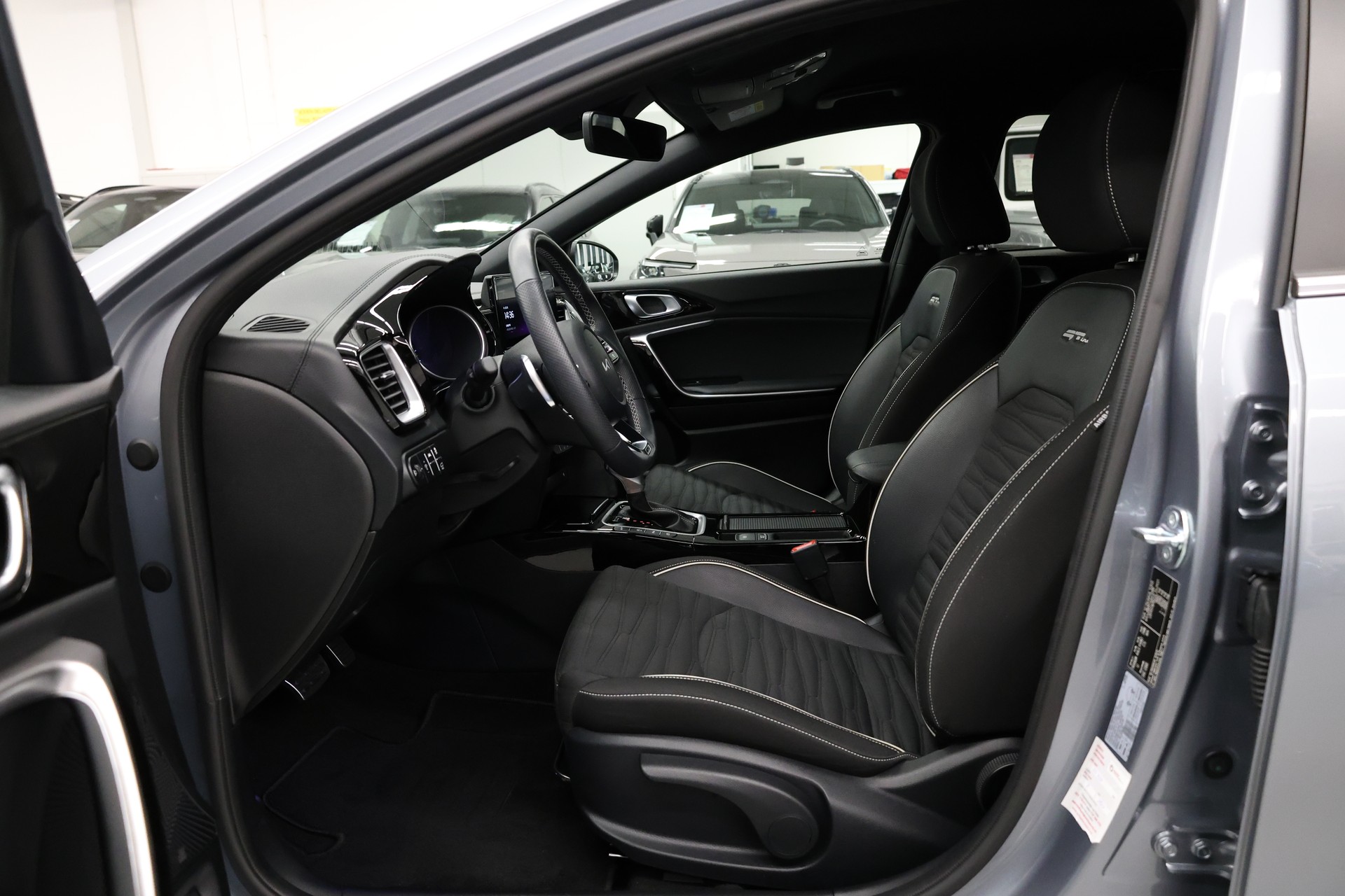 KIA Ceed SW 1.5 T-GDi GT-Line-image-15