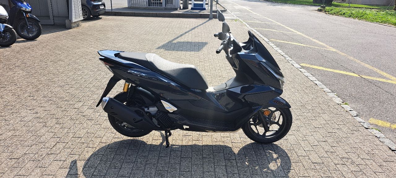 HONDA PCX 125 DX TFT. connectivity-image-0