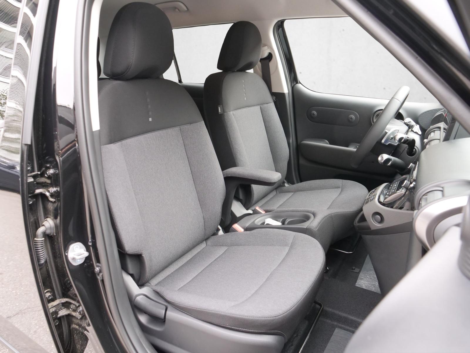 HYUNDAI Inster 49 kWh Electric Amplia-image-12