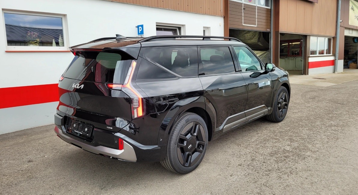 KIA EV9 99,8 kWh GT-Line-image-3