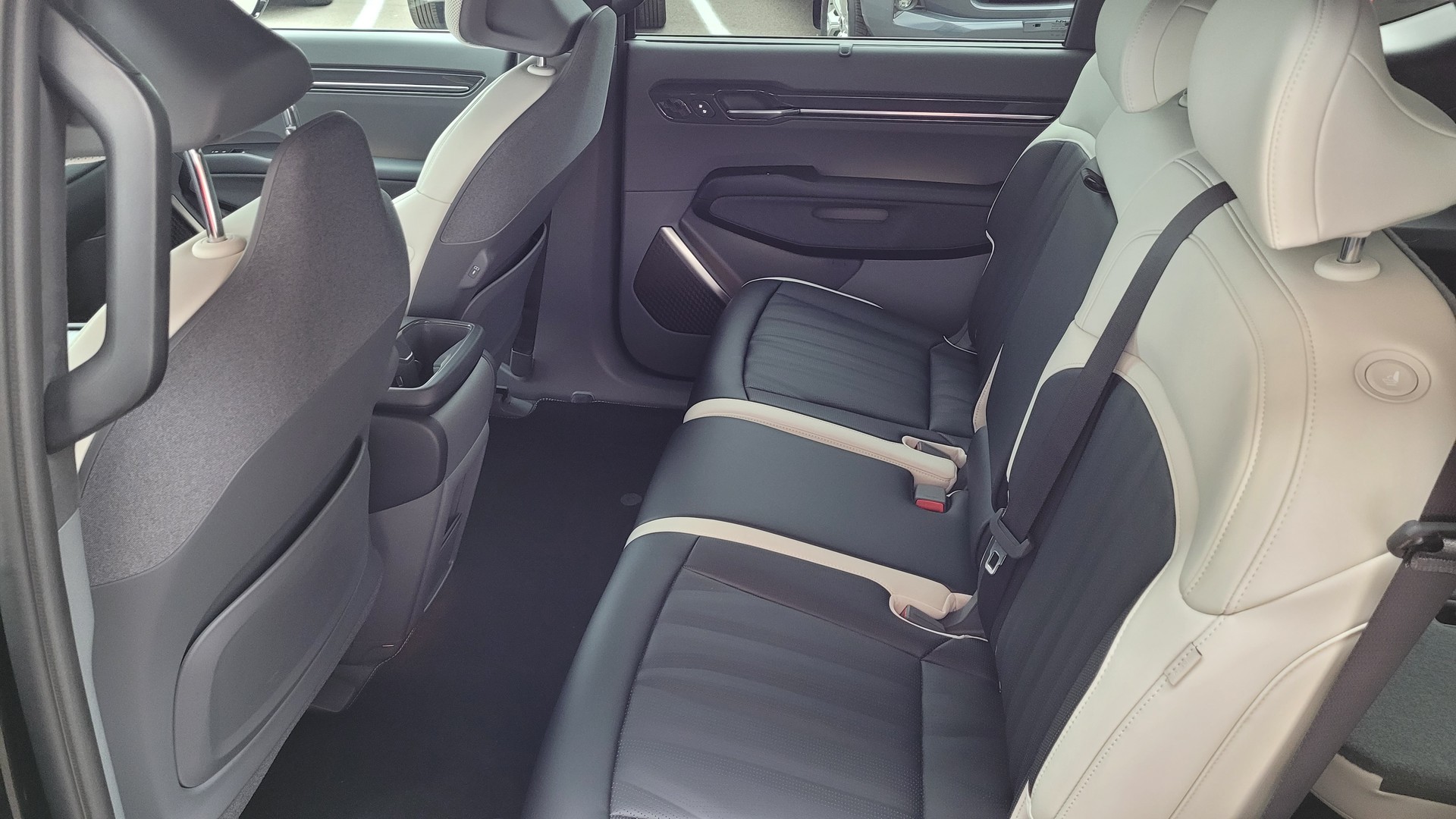 KIA EV9 99,8 kWh GT-Line-image-7