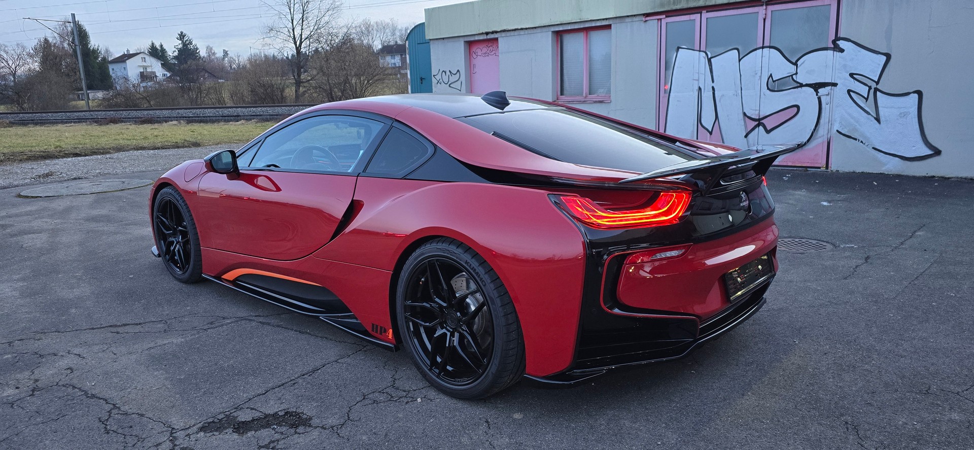 BMW i8 Coupé-image-3