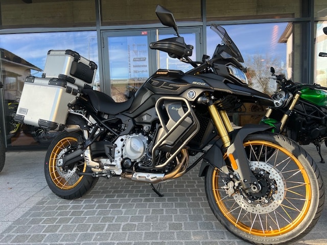 VOGE 900 DSX Black Knight