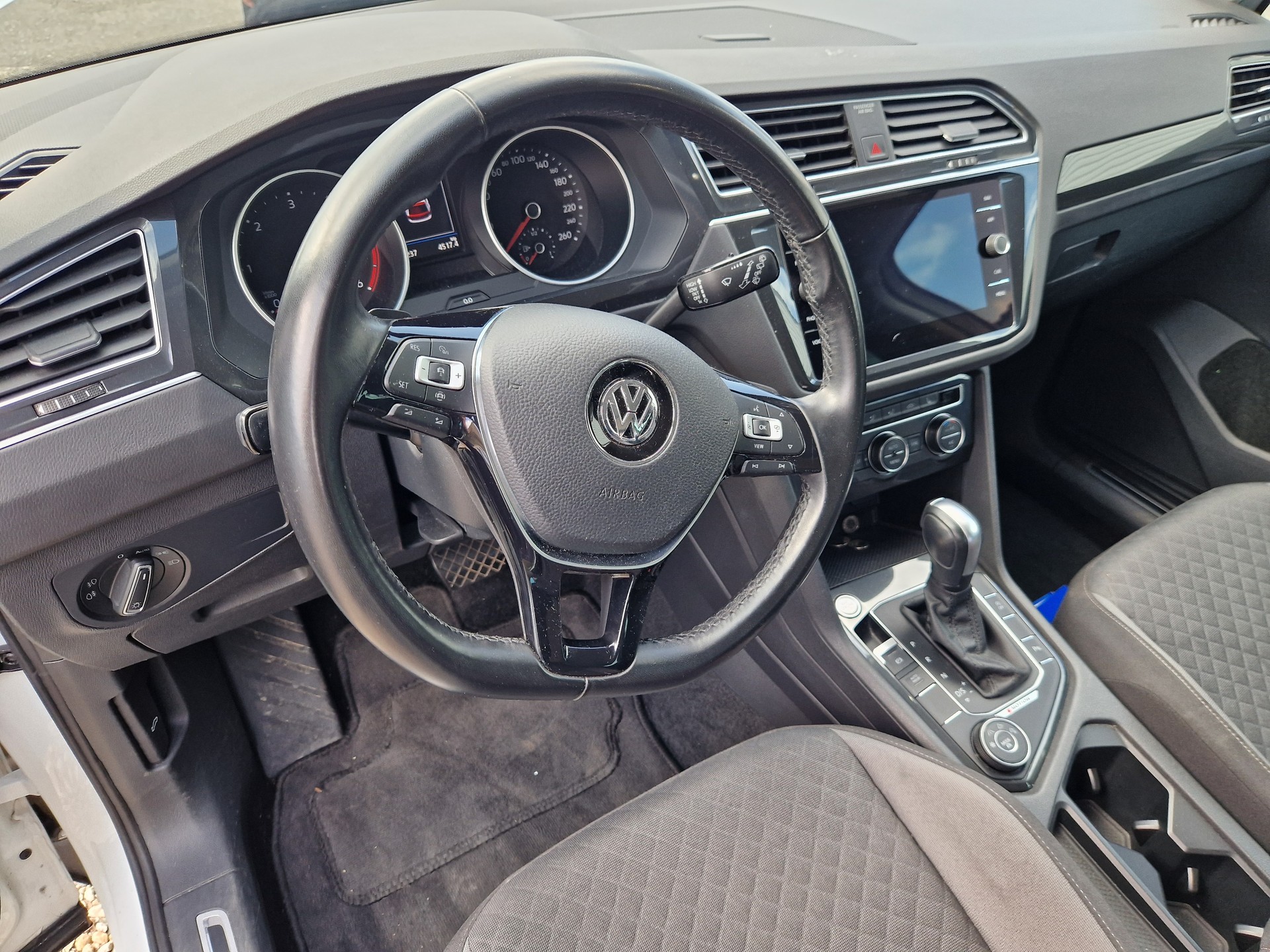 VW Tiguan 2.0 TDI SCR Comfortline 4Motion DSG-image-7