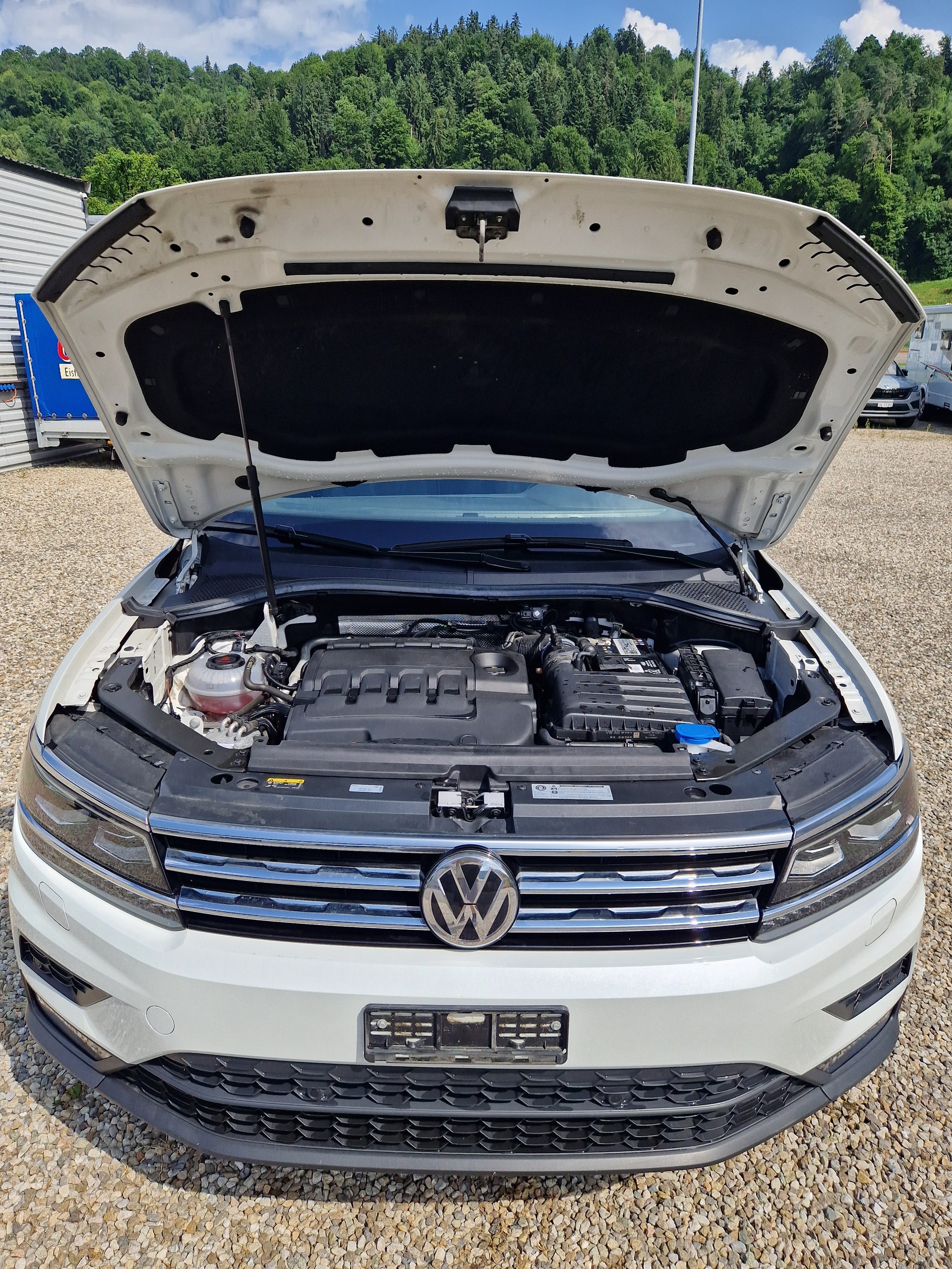 VW Tiguan 2.0 TDI SCR Comfortline 4Motion DSG-image-17