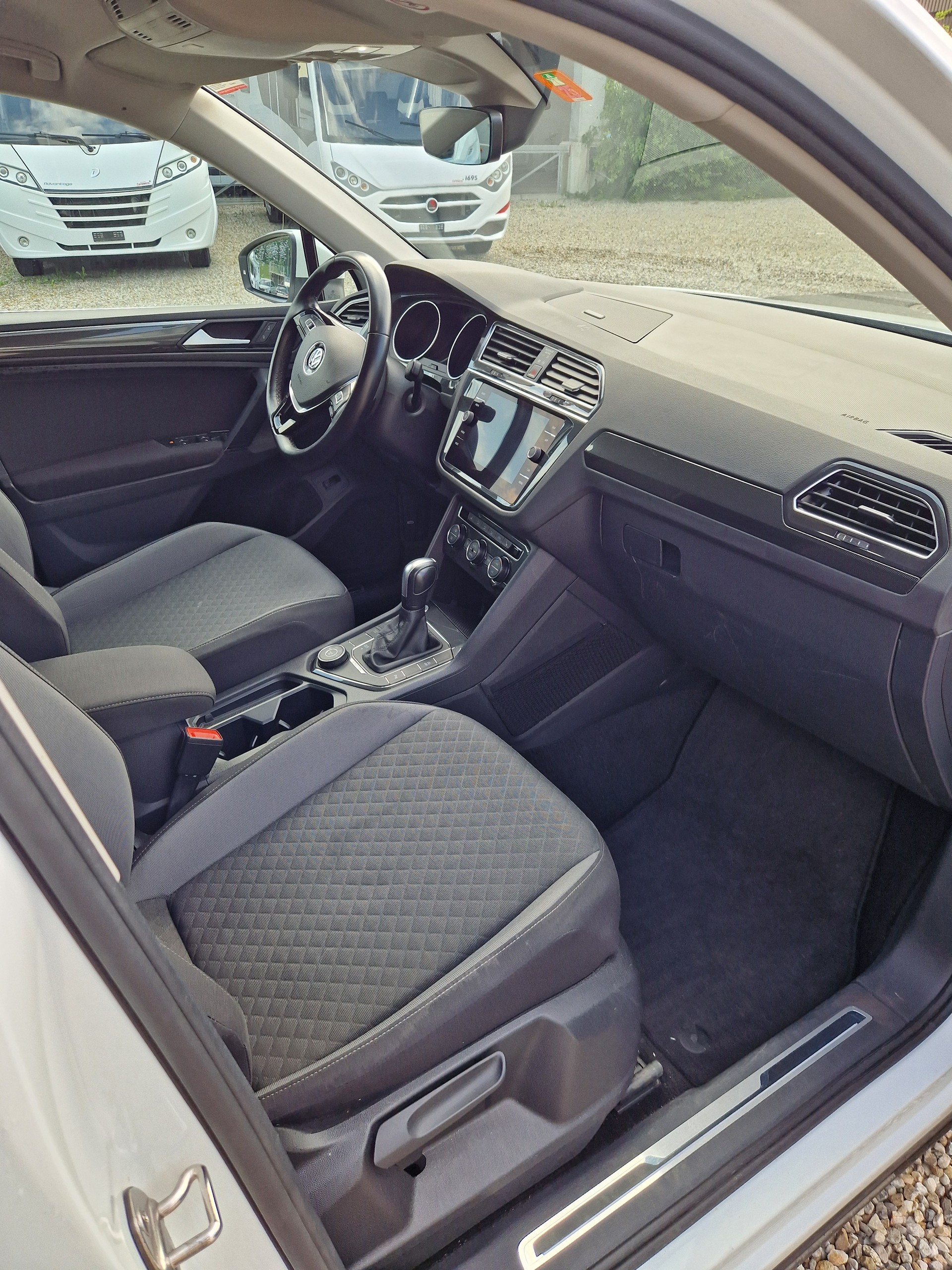 VW Tiguan 2.0 TDI SCR Comfortline 4Motion DSG-image-8