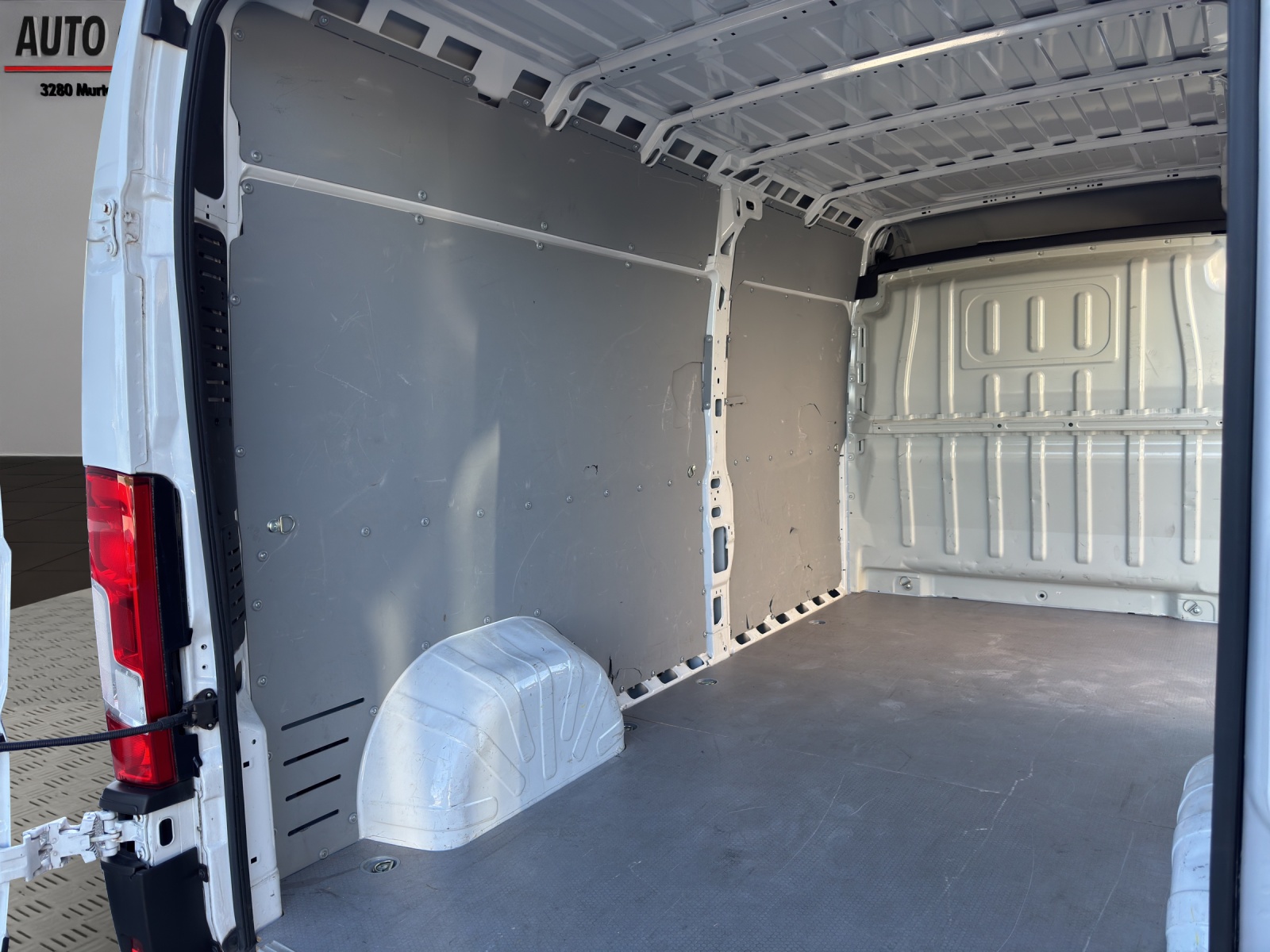 CITROEN Jumper 35 2.2 BlueHDi 140 L3H2-image-21