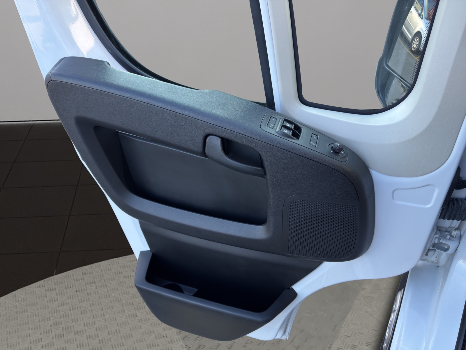 CITROEN Jumper 35 2.2 BlueHDi 140 L3H2-image-11