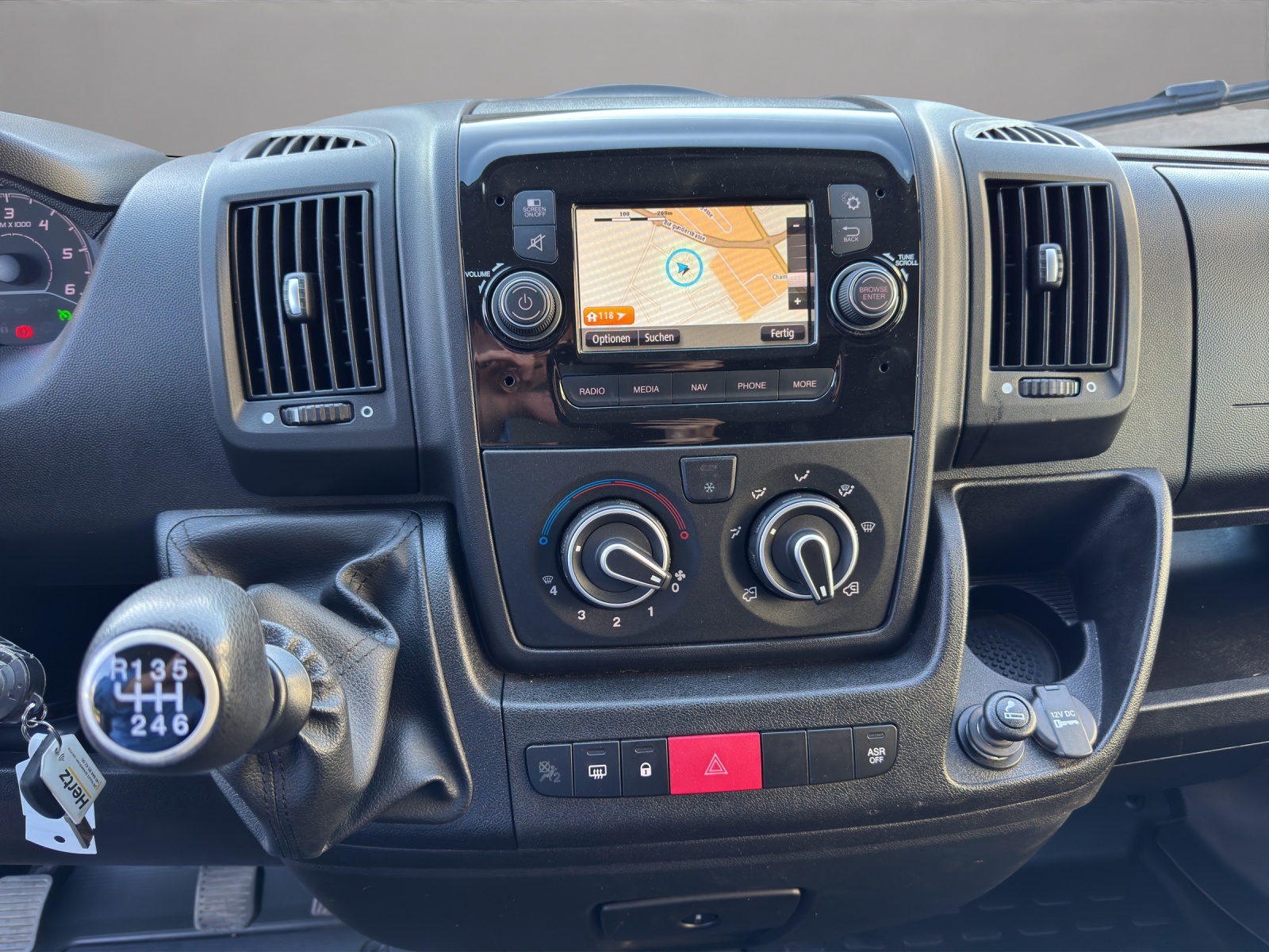 CITROEN Jumper 35 2.2 BlueHDi 140 L3H2-image-14