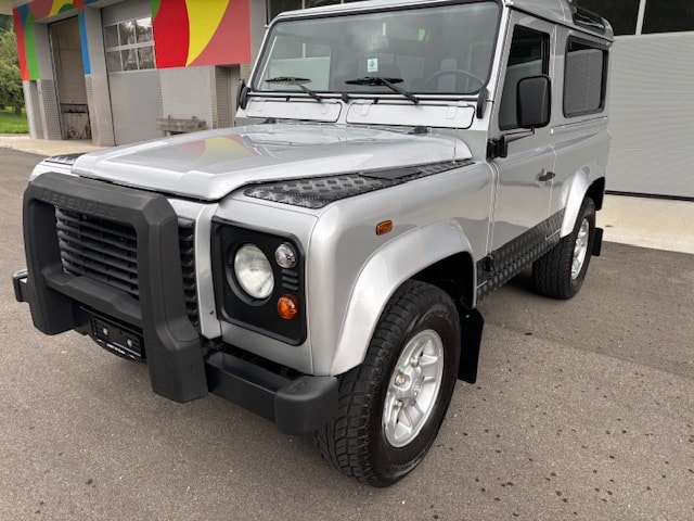 LAND ROVER Defender 90 SW 2.5 Td5