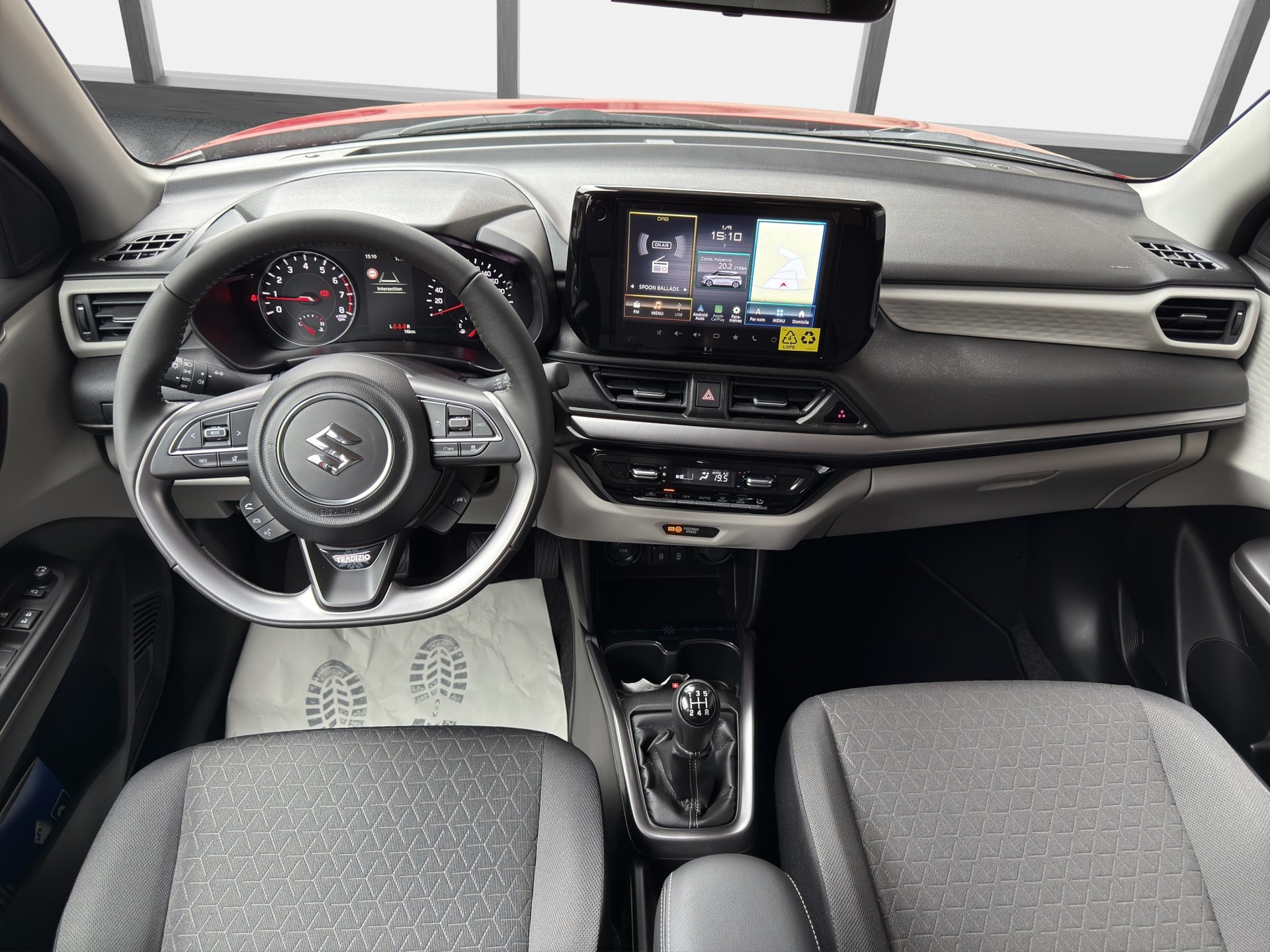 SUZUKI Swift 1.2 Tradizio Top Hybrid 4x4-image-9