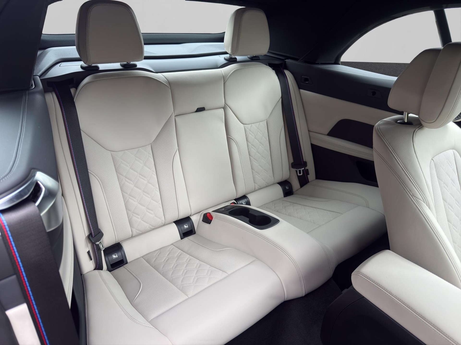 BMW 420i Cabrio M Sport Pro-image-21