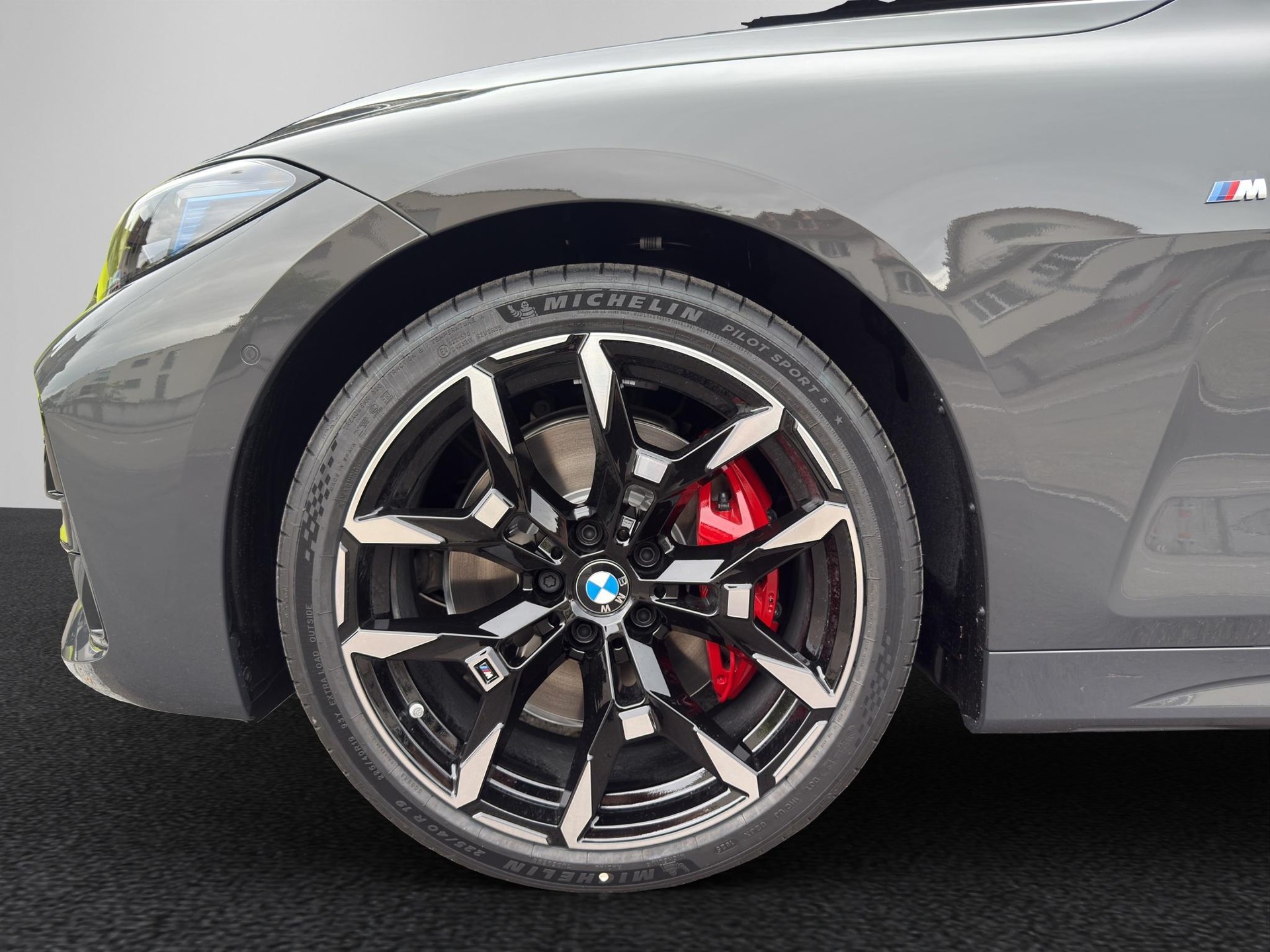 BMW 420i Cabrio M Sport Pro-image-10