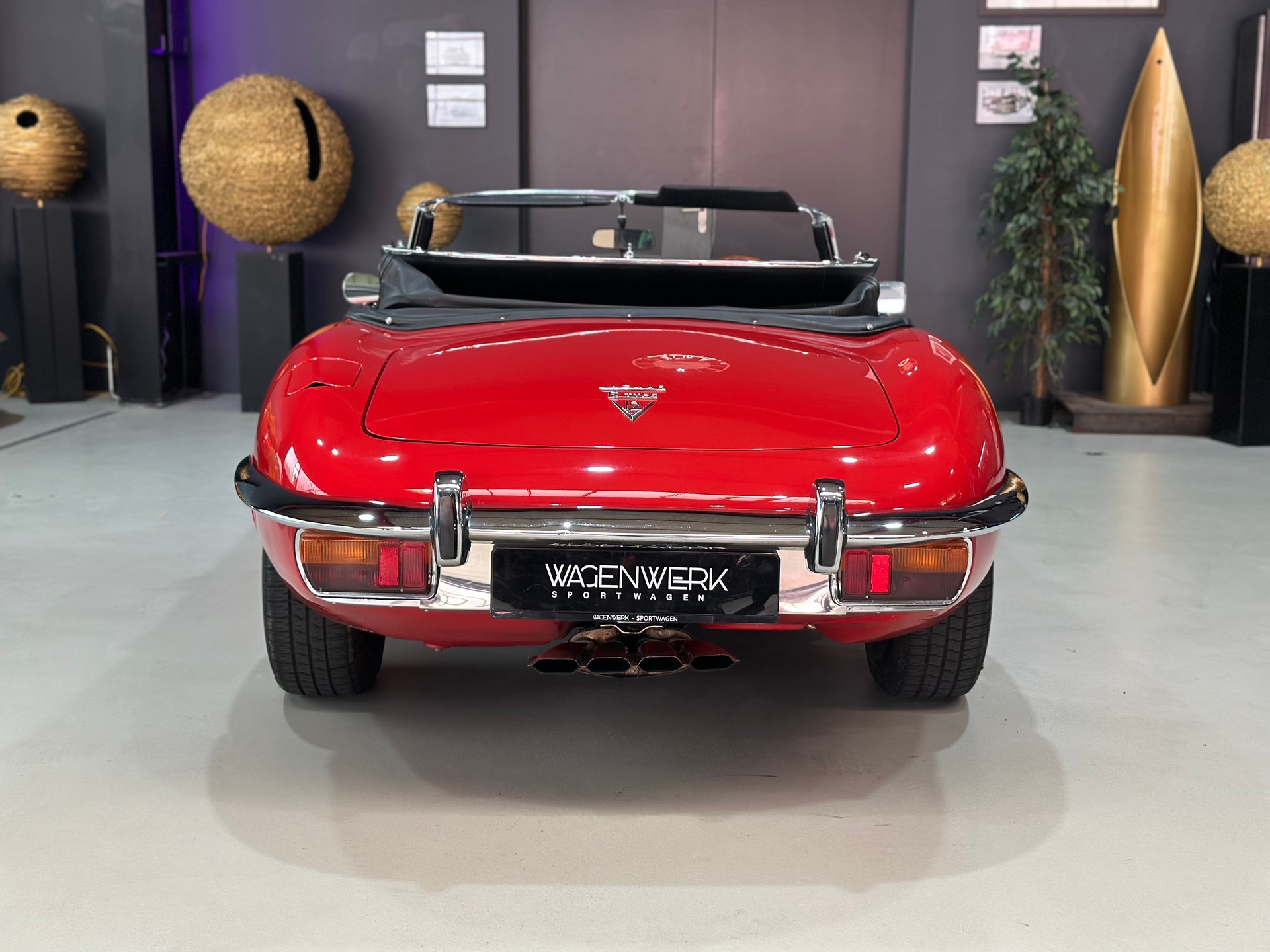 JAGUAR E TYPE V12-image-16