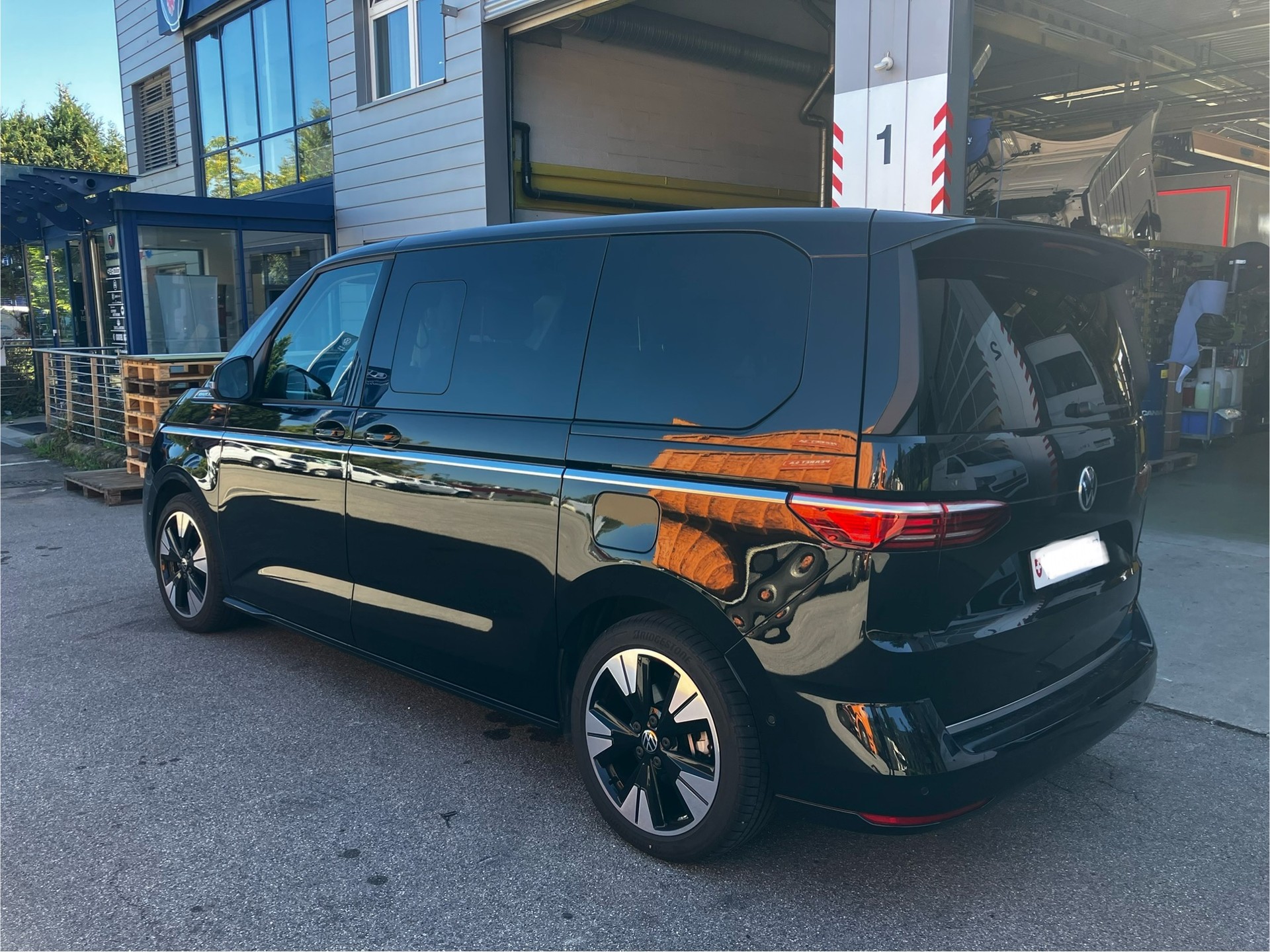VW Multivan 2.0 TDI Style DSG-showroom-element-3