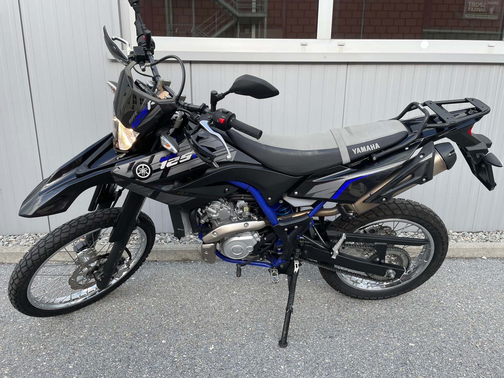 YAMAHA WR 125 R-image-1