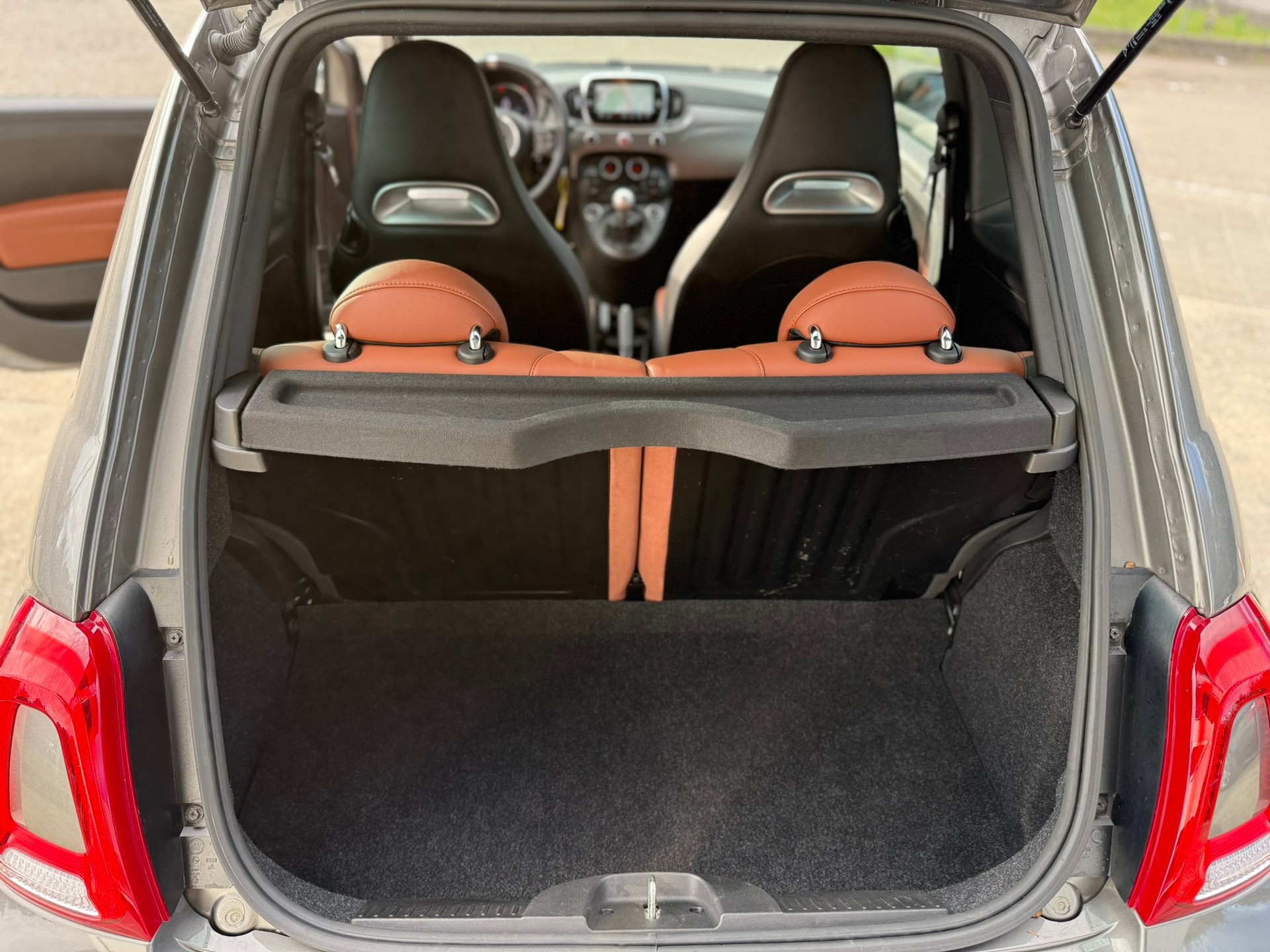 FIAT 595 1.4 16V Turbo Abarth Turismo-image-15