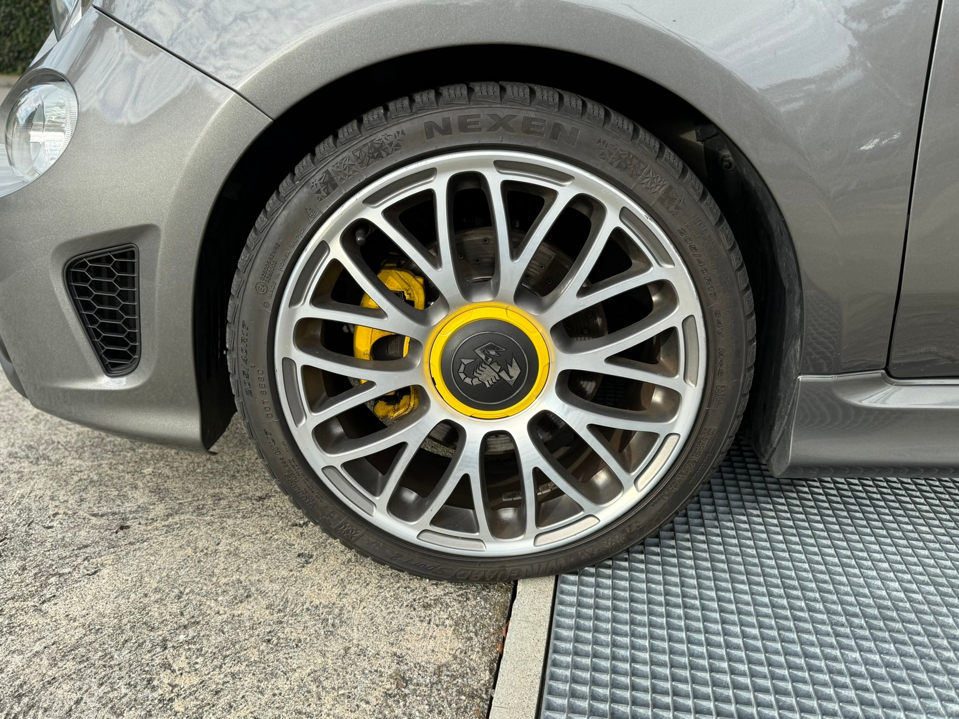 FIAT 595 1.4 16V Turbo Abarth Turismo-image-8