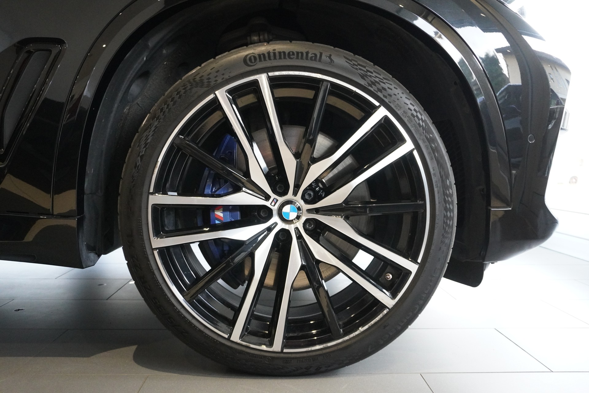 BMW X5 xDrive 48V 40d M Sport Steptronic-image-7