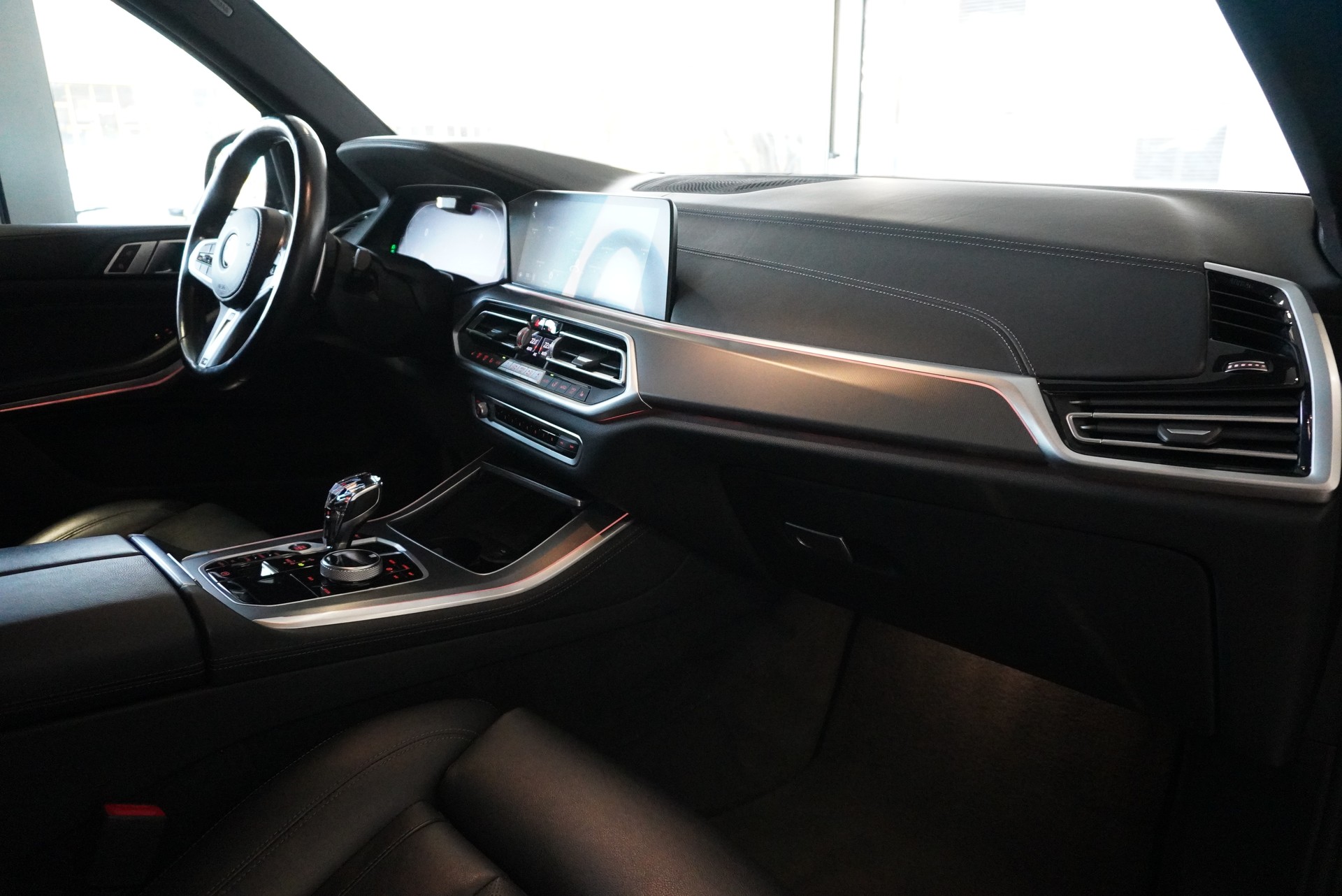 BMW X5 xDrive 48V 40d M Sport Steptronic-image-9