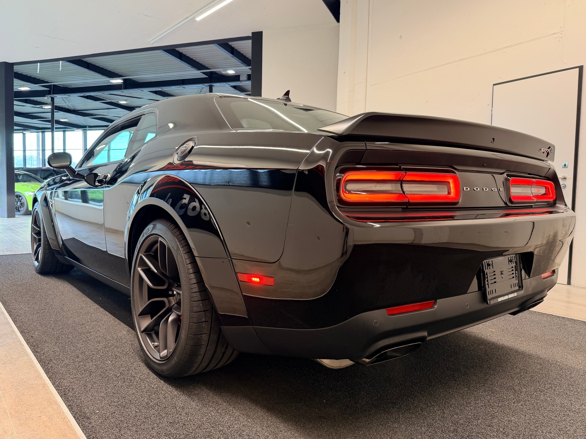 DODGE Challenger Hellcat Widebody Jailbreak 6.2 V8 Kompressor 727PS-image-9