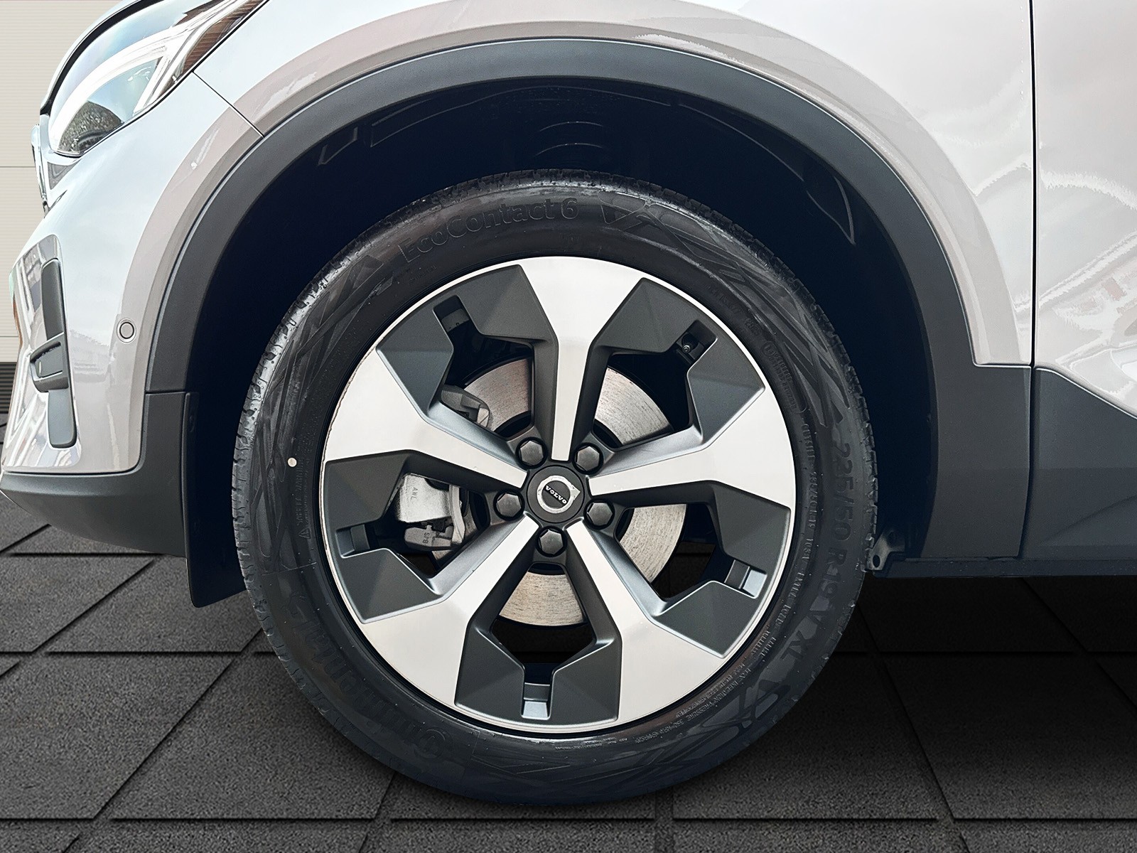 VOLVO XC40 2.0 B3 MH XCITE-image-5