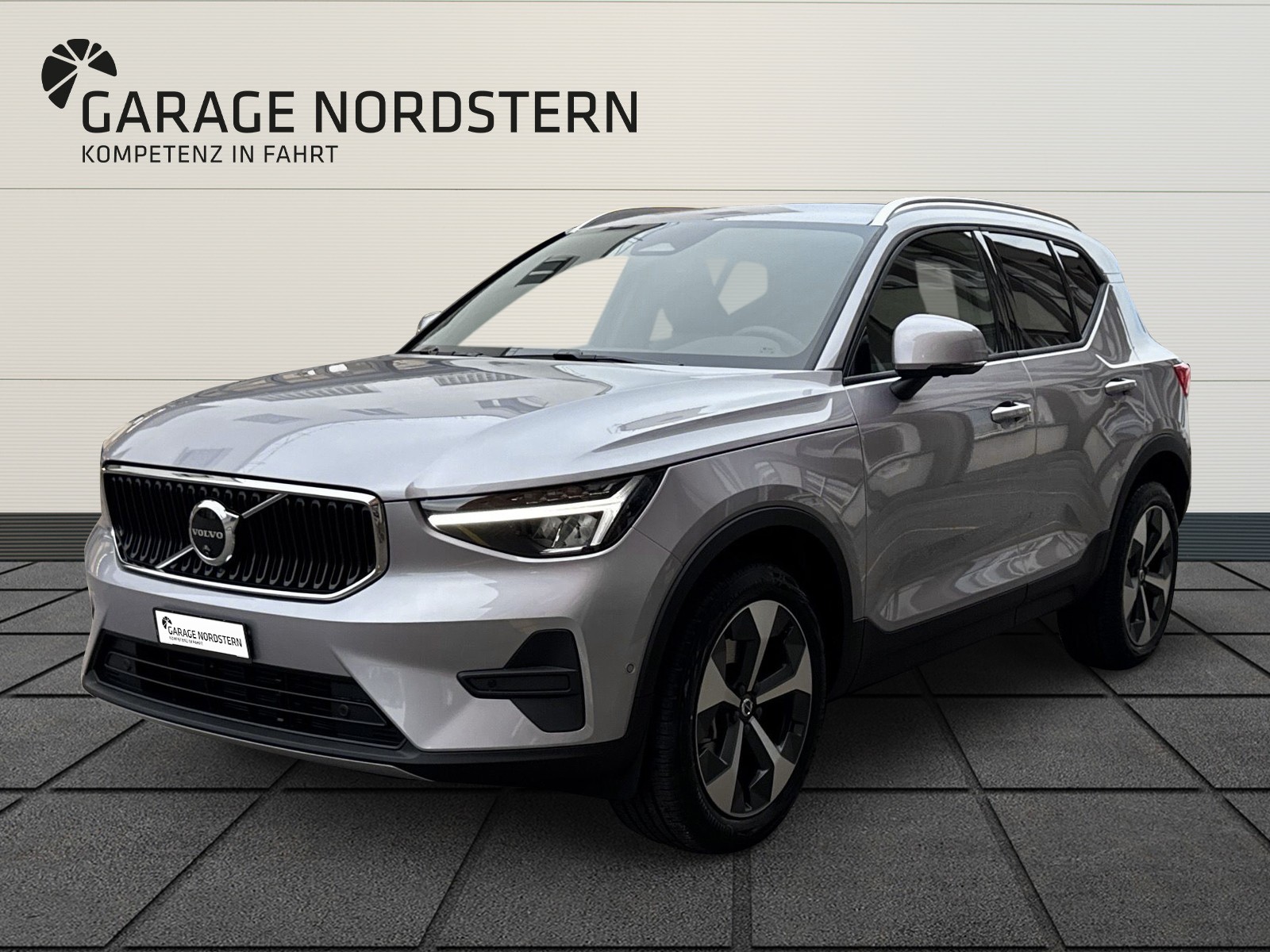 VOLVO XC40 2.0 B3 MH XCITE