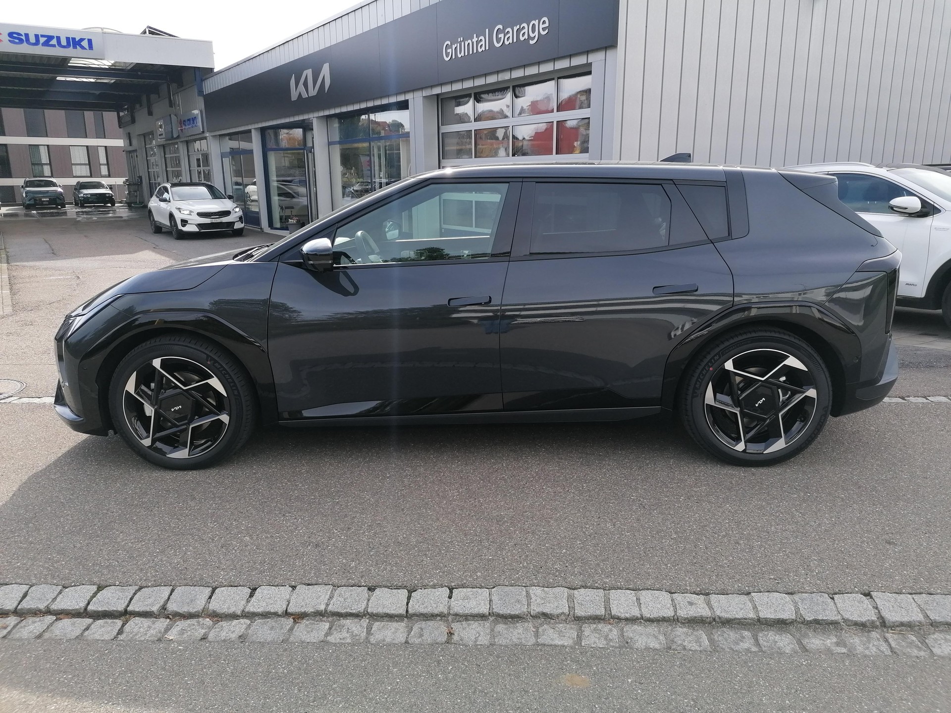 KIA EV4 81 kWh GT-Line-image-1