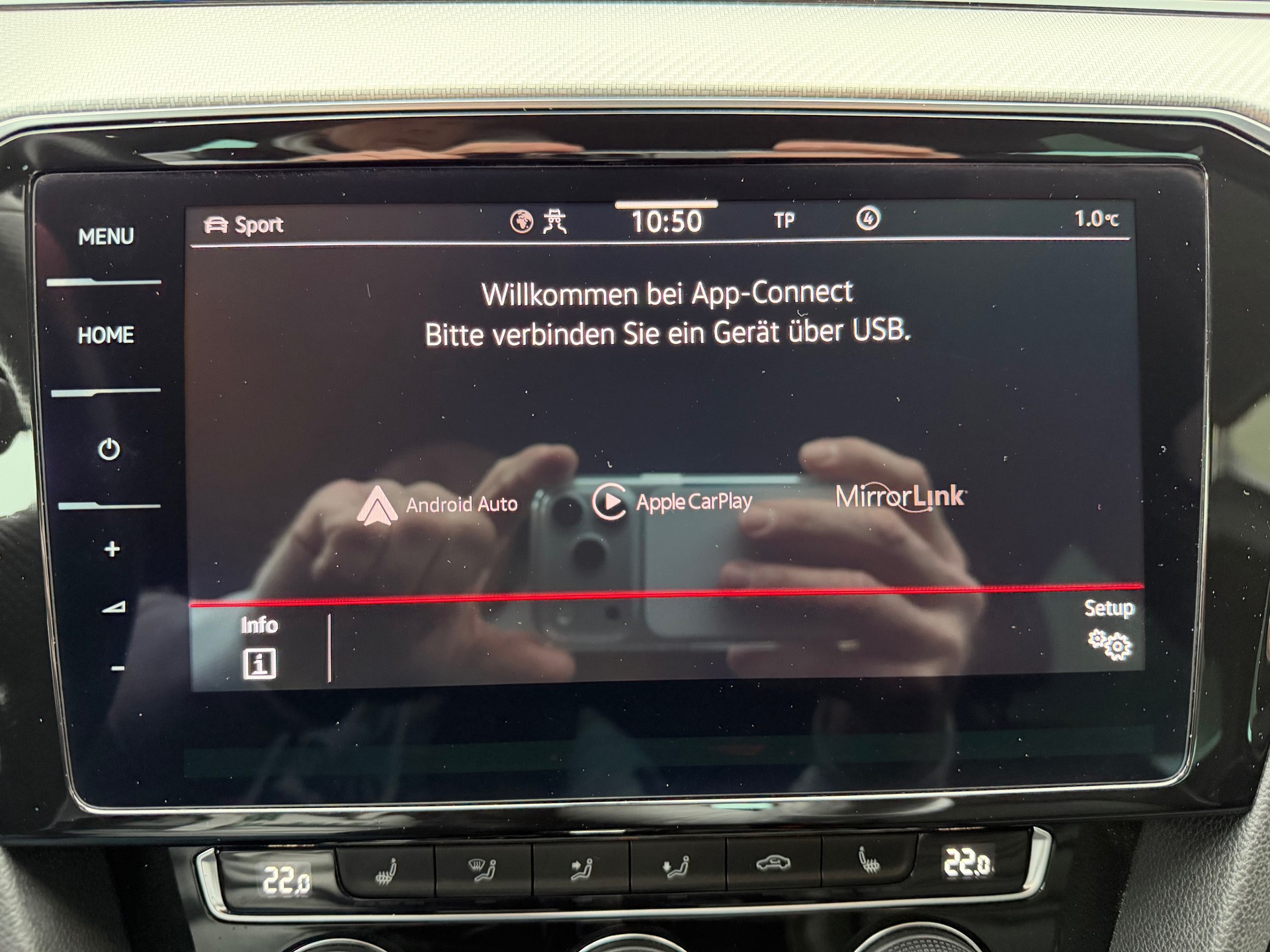 VW Passat Variant 2.0 TSI R-Line Edition 4Motion DSG-image-10