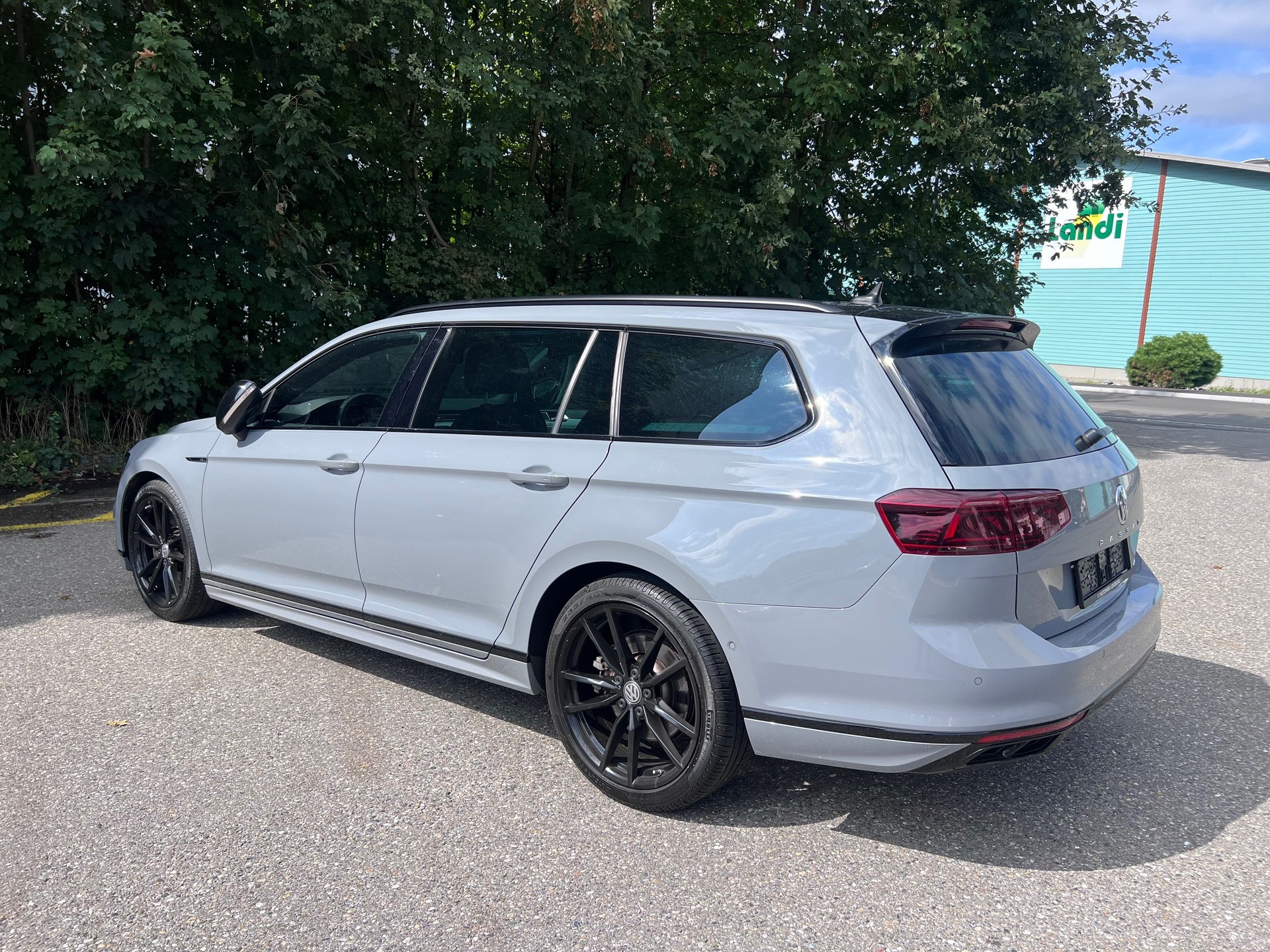 VW Passat Variant 2.0 TSI R-Line Edition 4Motion DSG-showroom-element-2