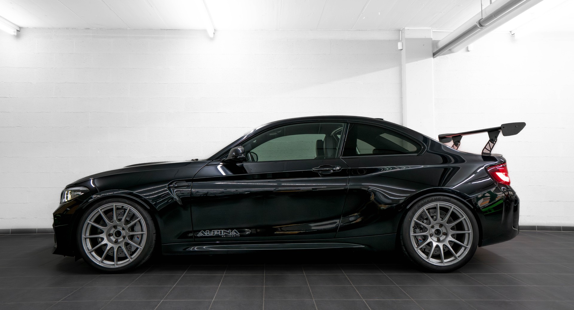 BMW M2 Competition Drivelogic Clubsport-showroom-element-3
