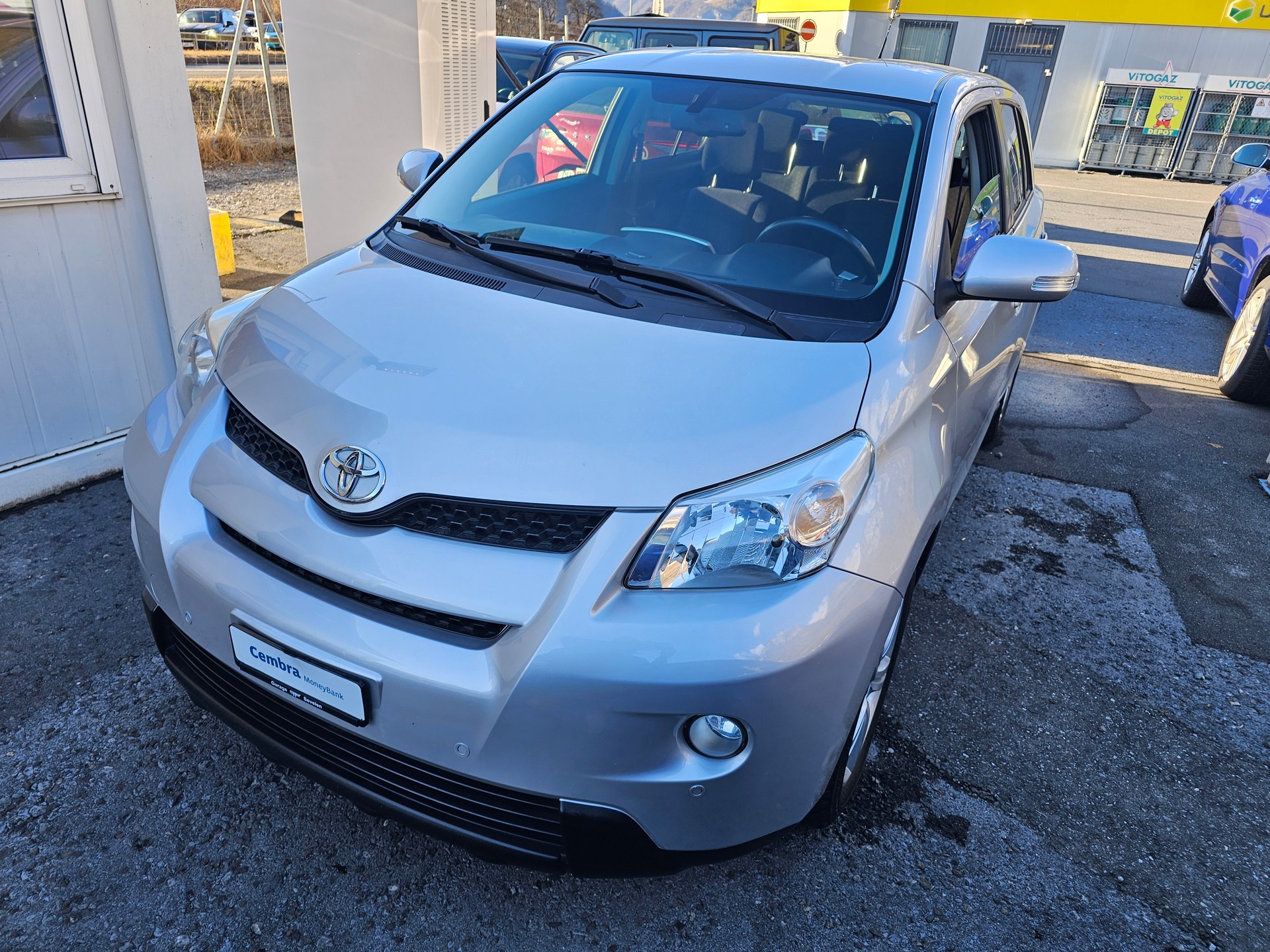TOYOTA UrbanCruiser 1.33 Dual VVT-i Linea Terra