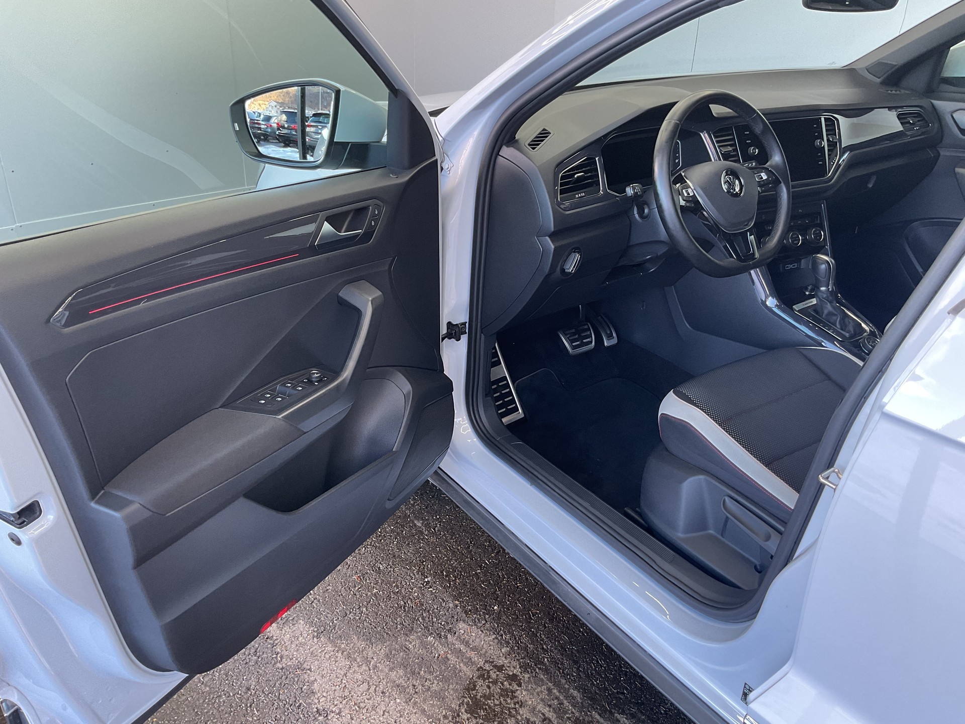 VW T-Roc 2.0 TDI SCR Sport DSG 4Motion-image-6