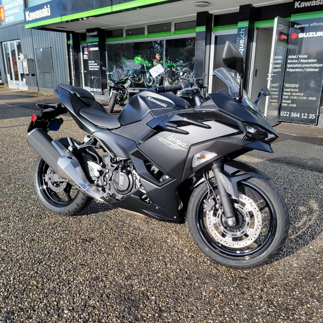KAWASAKI Ninja 500