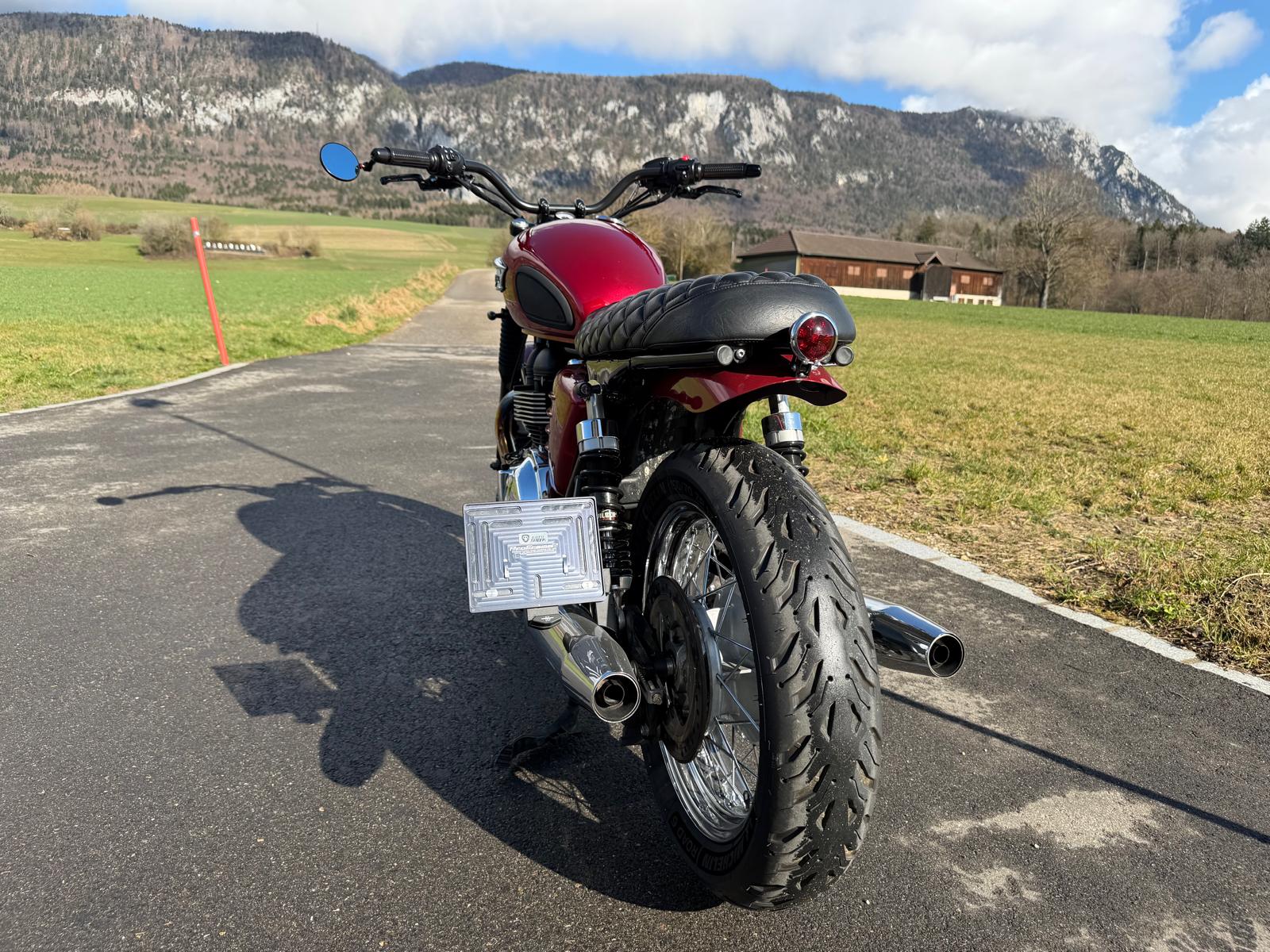 TRIUMPH Bonneville 900 i T 100-image-5