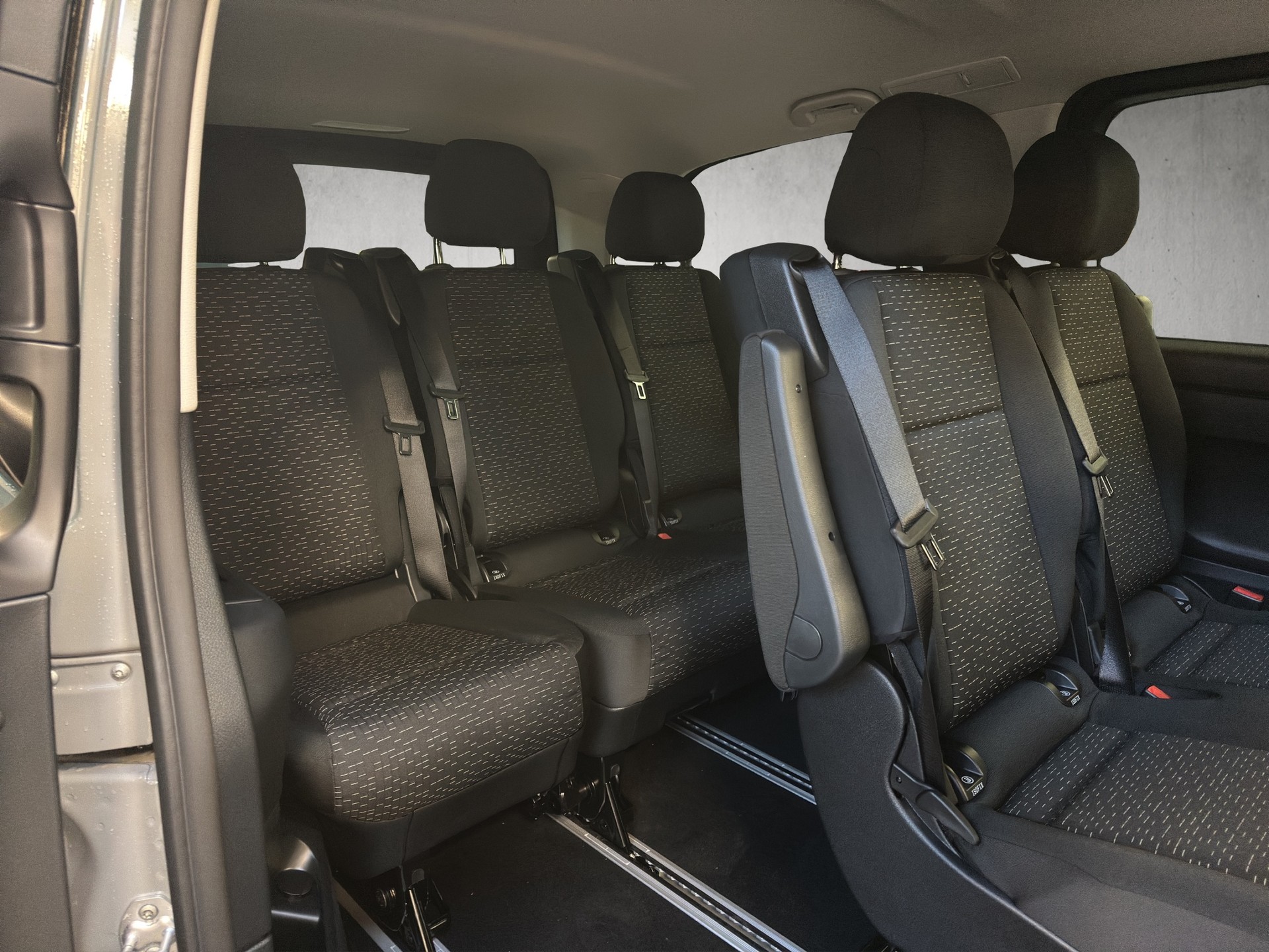 MERCEDES-BENZ Vito 116 CDI Lang Tourer 9G-Tronic 4M Select-image-9
