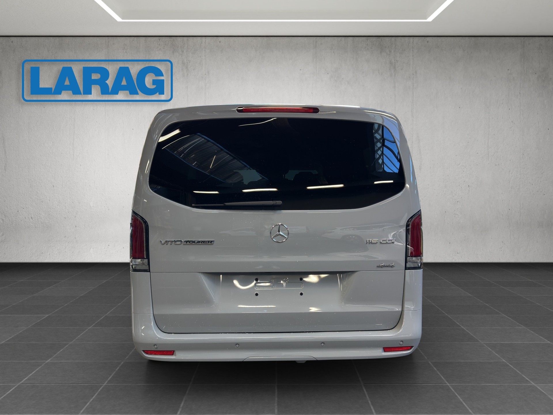 MERCEDES-BENZ Vito 116 CDI Lang Tourer 9G-Tronic 4M Select-image-4