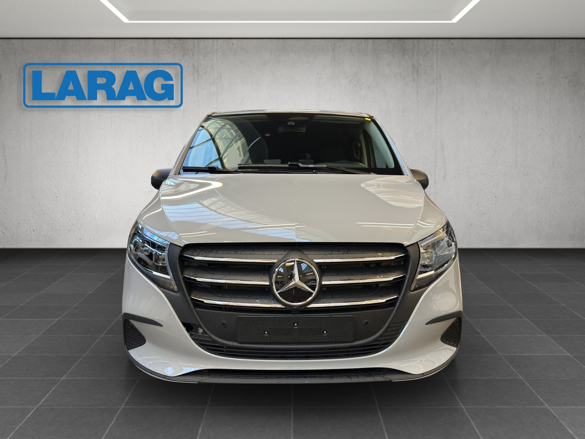 MERCEDES-BENZ Vito 116 CDI Lang Tourer 9G-Tronic 4M Select-image-1